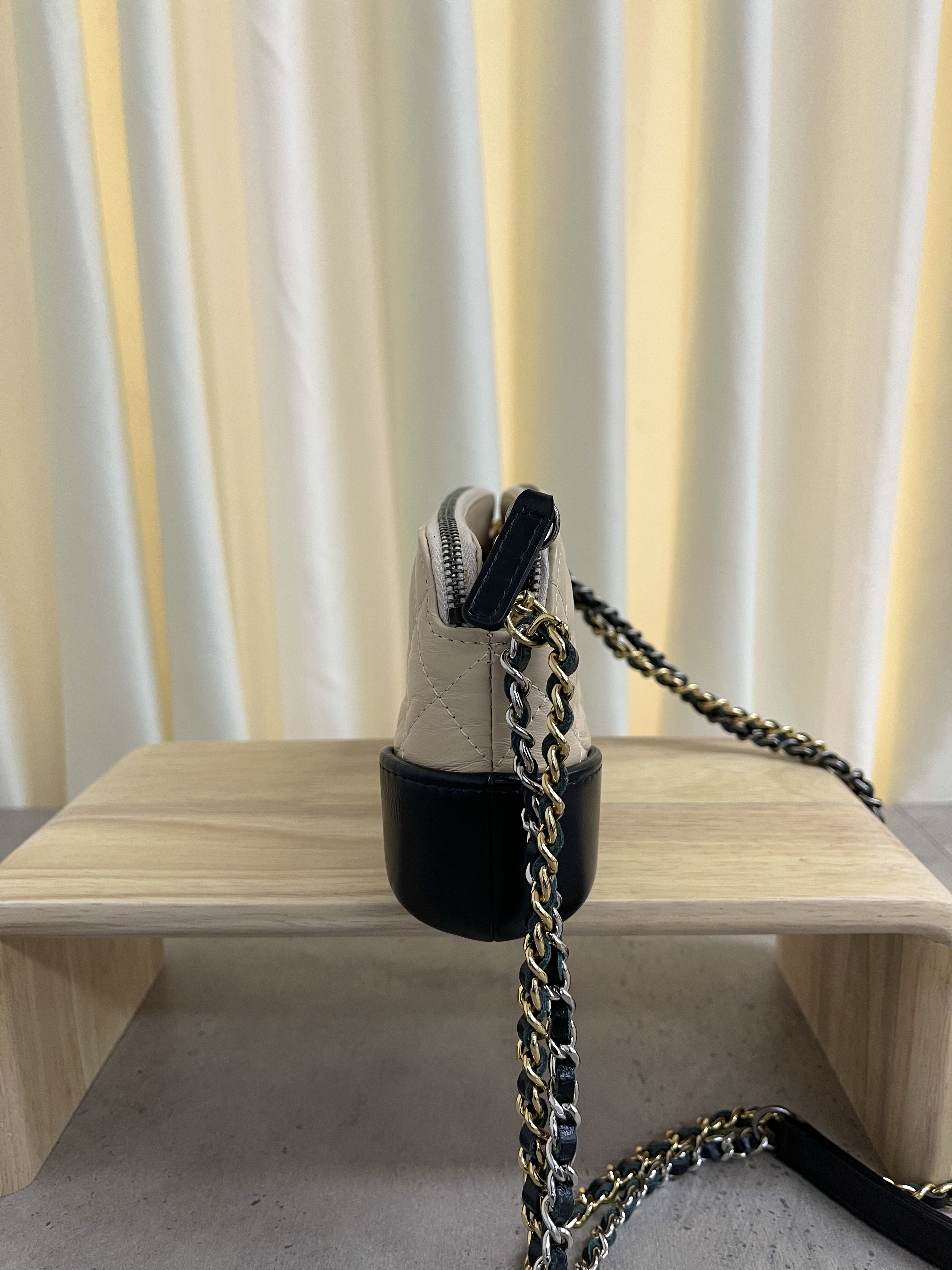 Pre-owned Chanel Gabrielle Clutch/ Product Code: 26012406