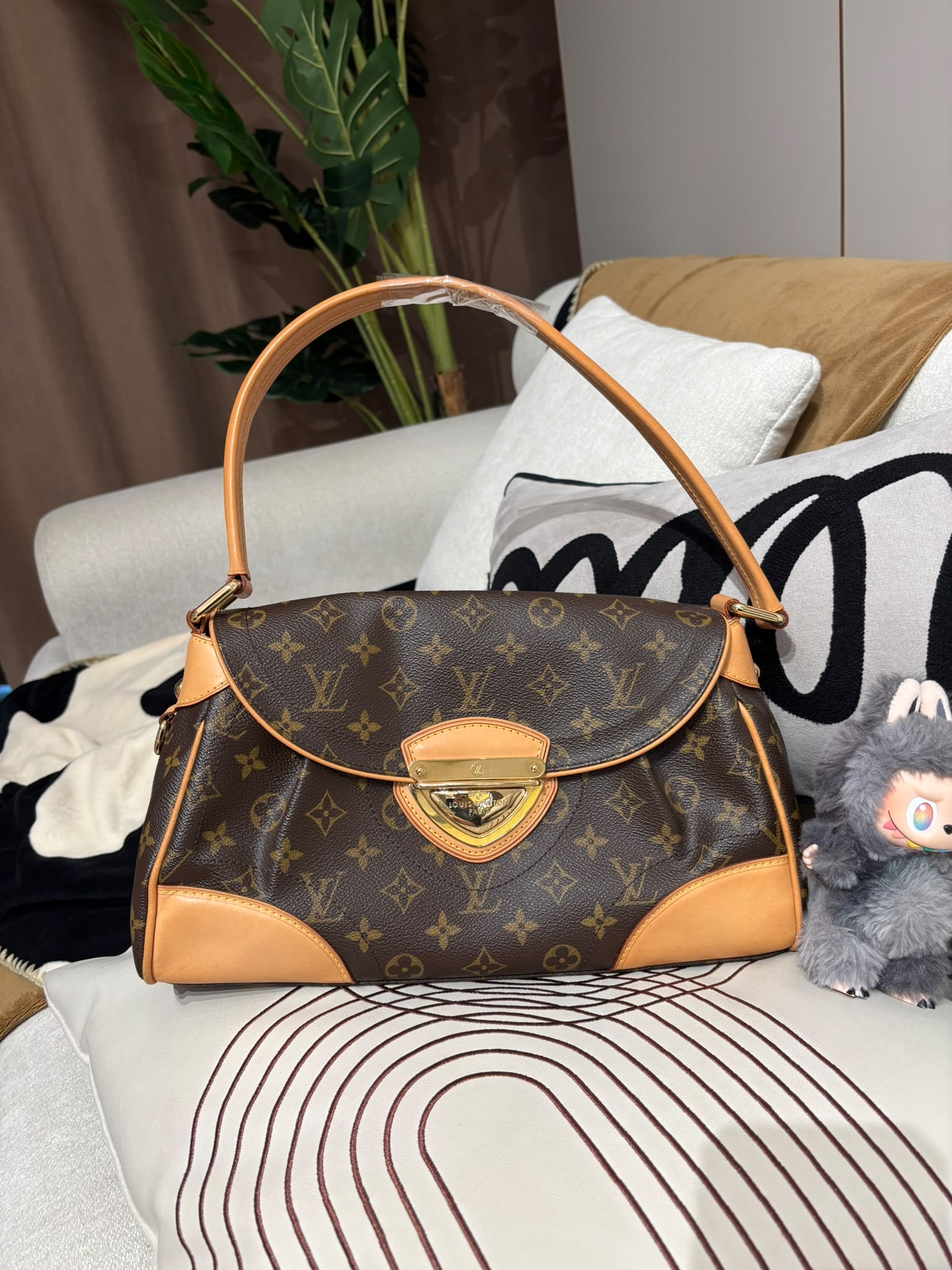 LV Beverly MM Monogram M40121 Hobo Bag 100%Authentic, 98%New ✅Dust bag 
