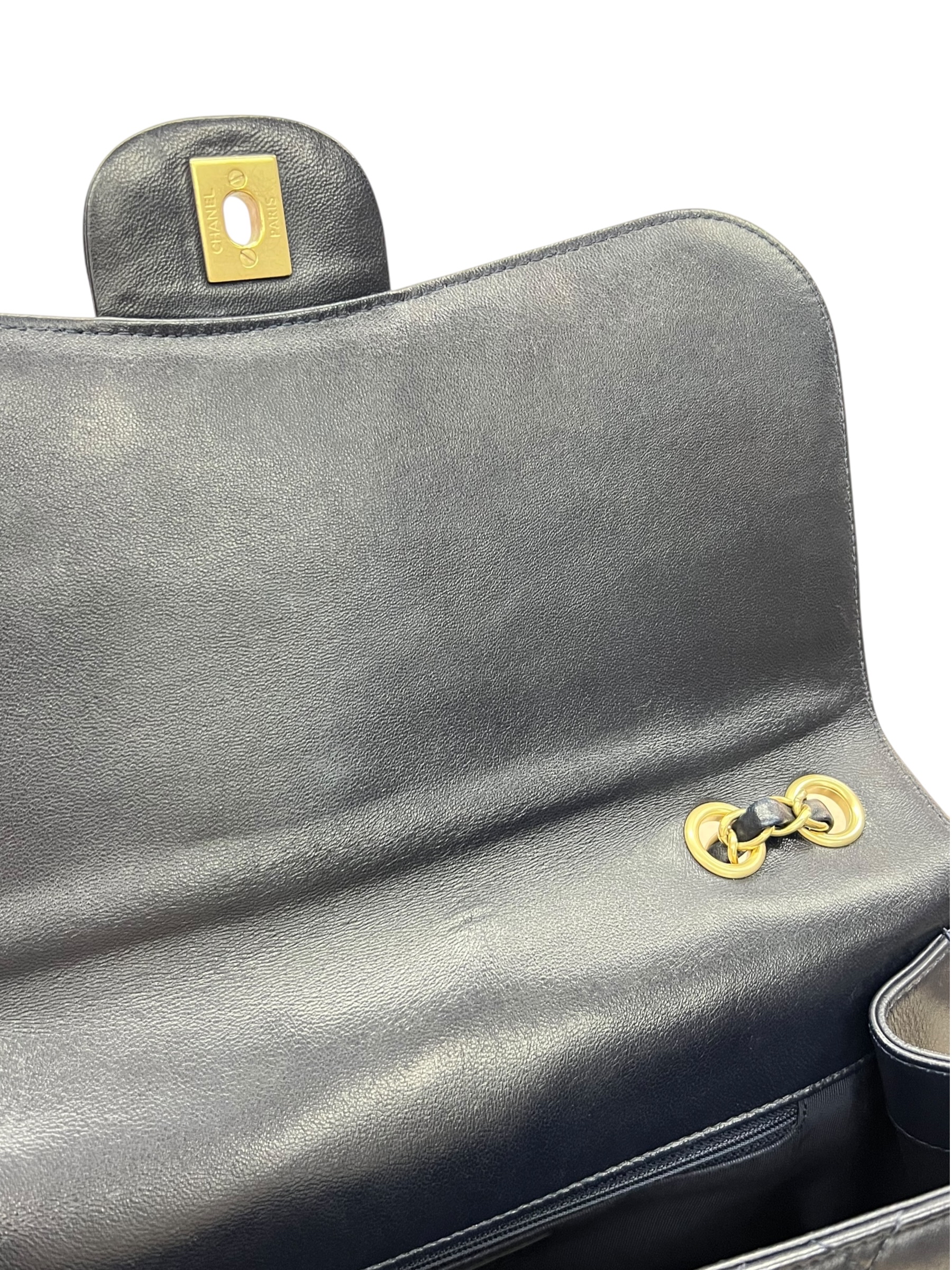Pre-owned Chanel Mademoiselle Chic Flap Bag / Product Code:081806
