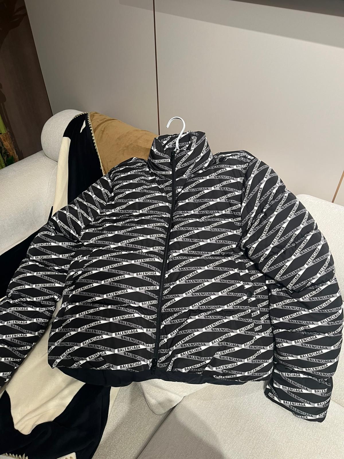 Balenciaga Quilted Logo Print Shell Jacket 100%Authentic, 98%New 