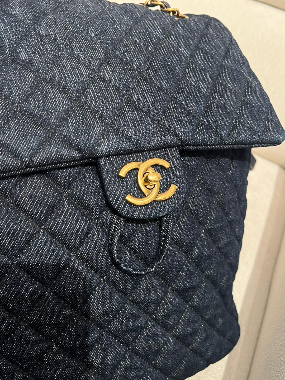 Chanel Classic Backpack Denim 100%Authentic, 95%New ✅貼✅Dust bag