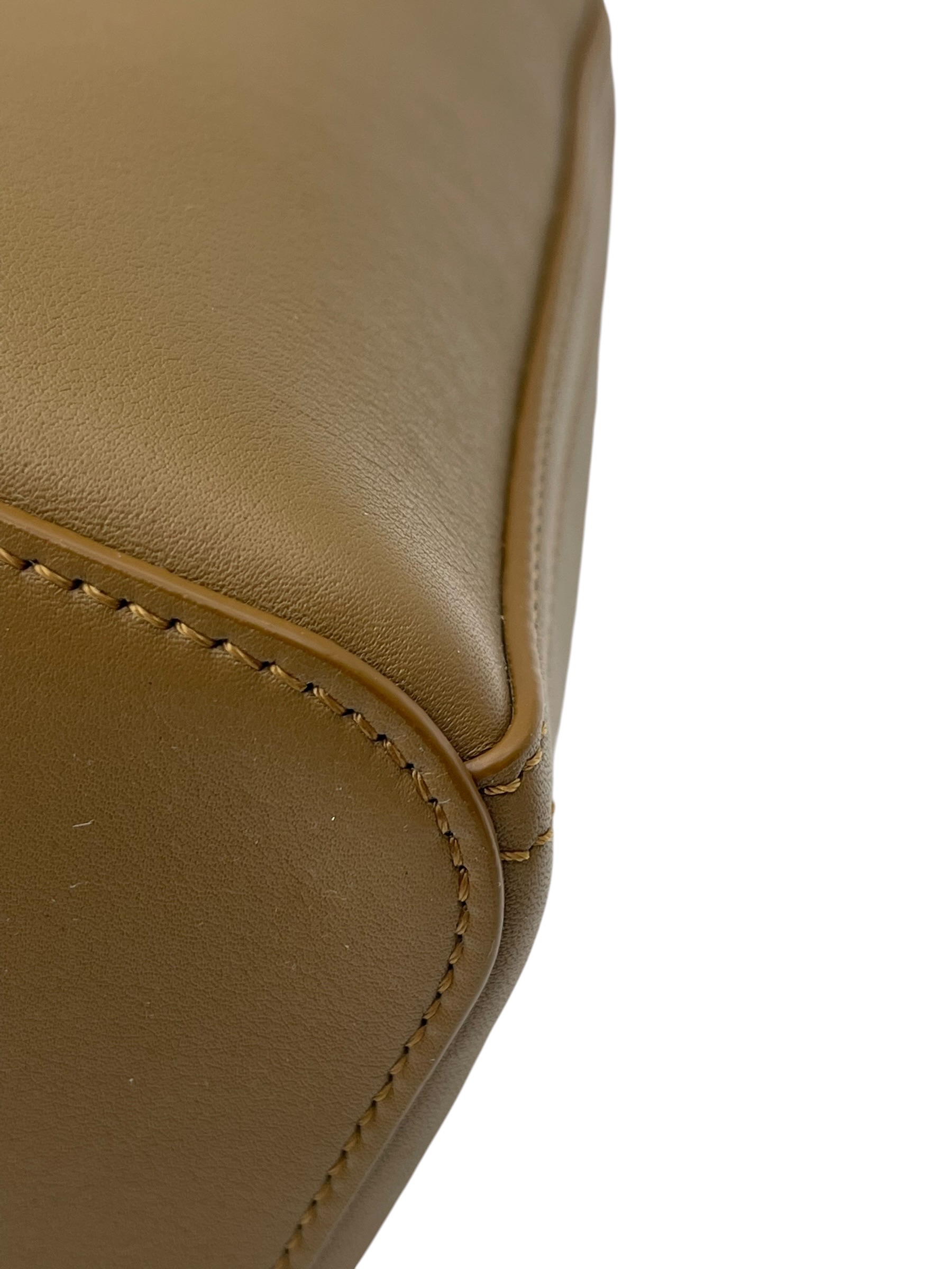 Pre-Owned LOEWE Pebble / Product Code: 062303