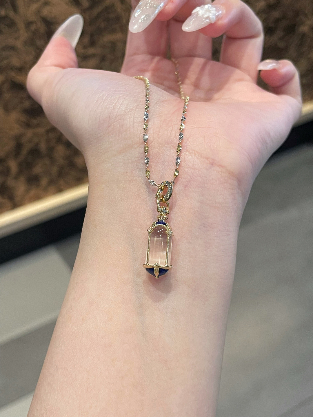18K White Quartz Diamond Pendant 