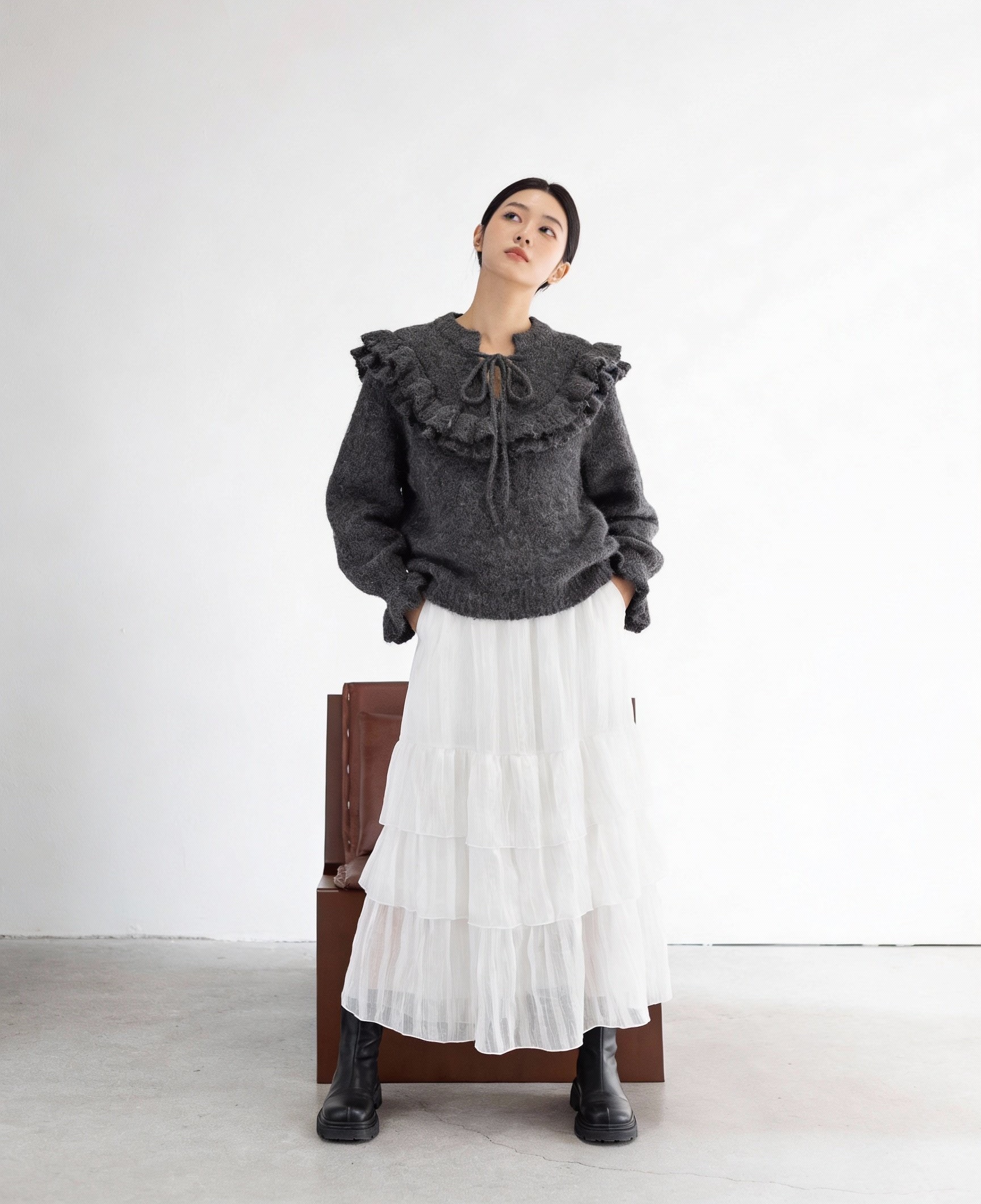 荷葉邊毛絨短版針織上衣