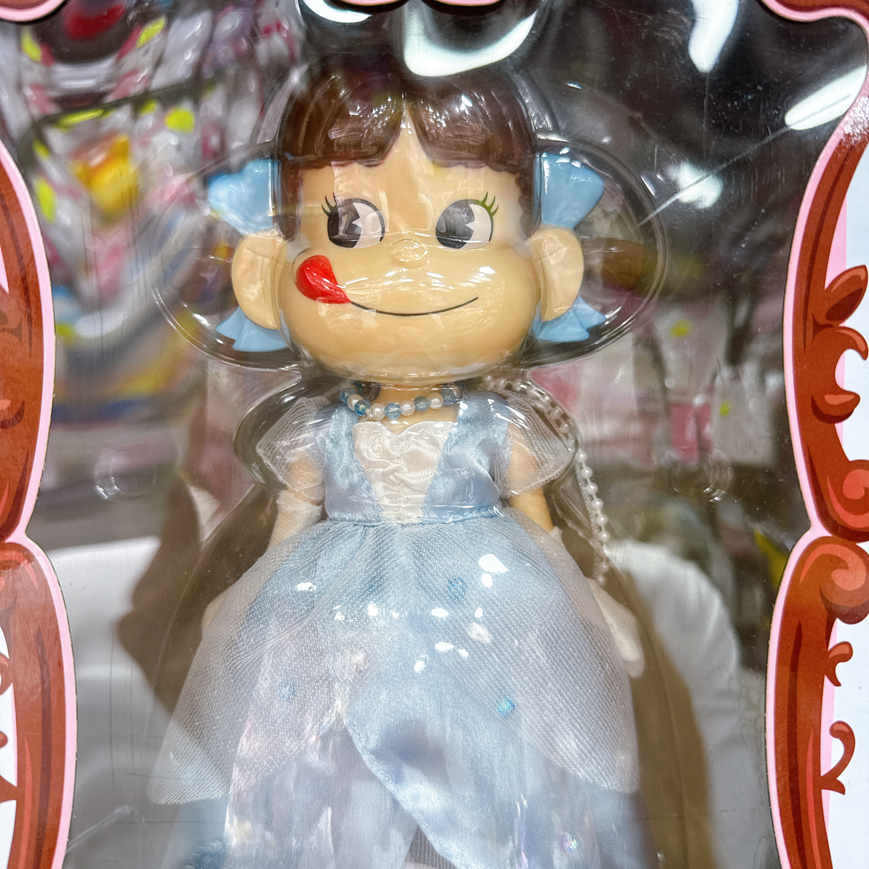 2013年日本版牛奶妹灰姑娘造型人形公仔 中古 包裝盒30 cm