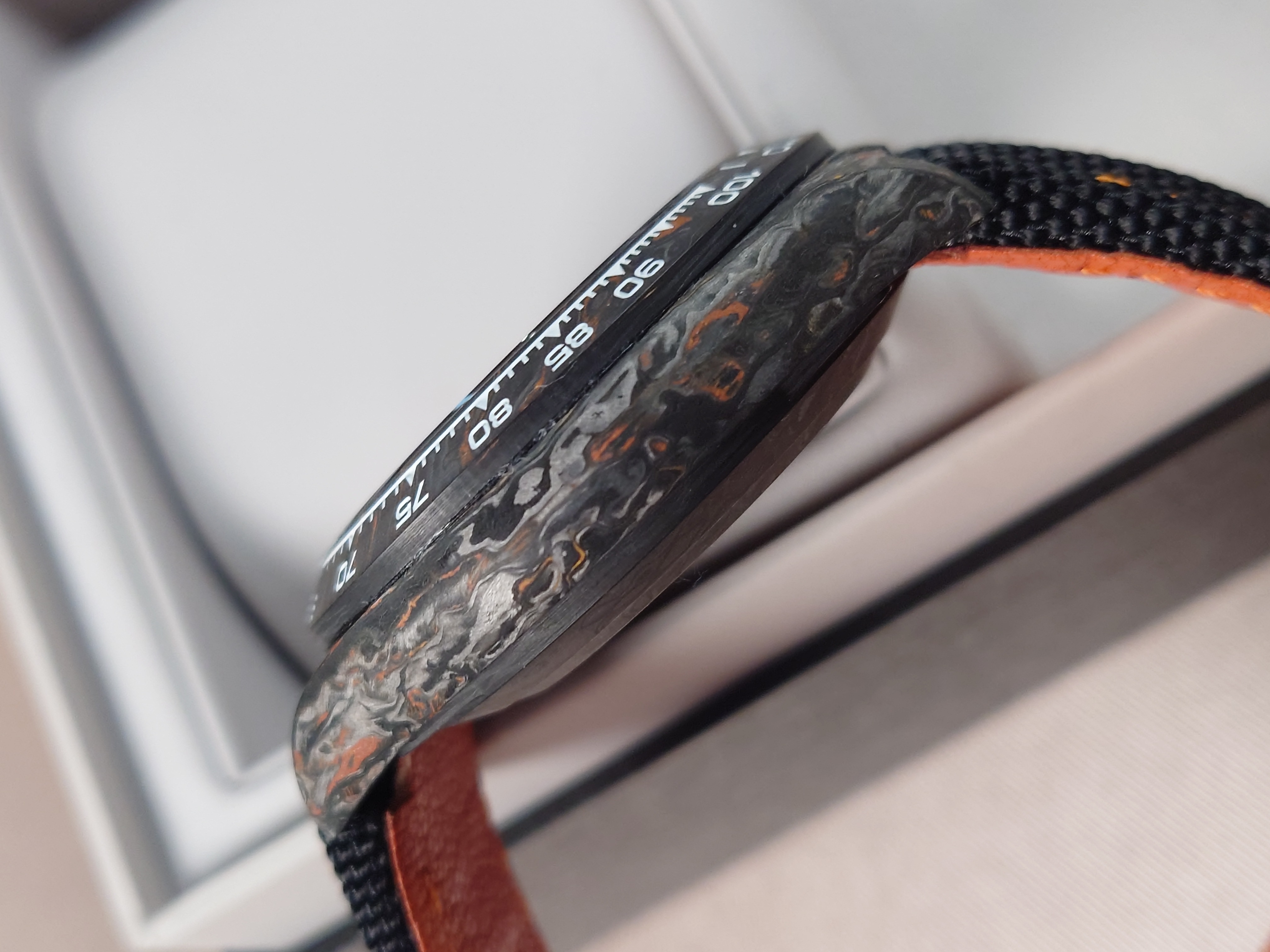 Bonest Gatti 現貨發售 地通拿款碳纖纖機械計時錶 BG9010-L2 黑橙