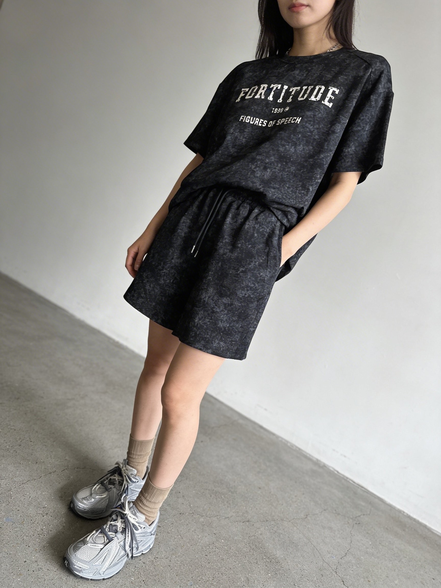 水洗做舊 FORTITUDE 短袖T恤 + 短褲套裝