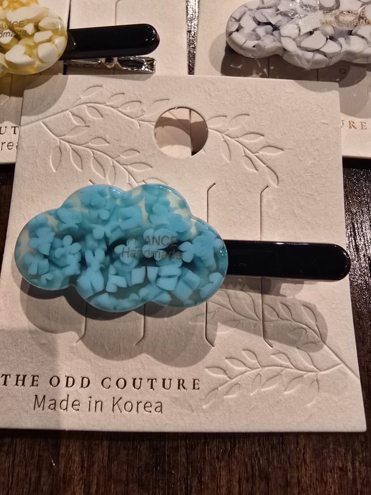 Cloud Marble Clip