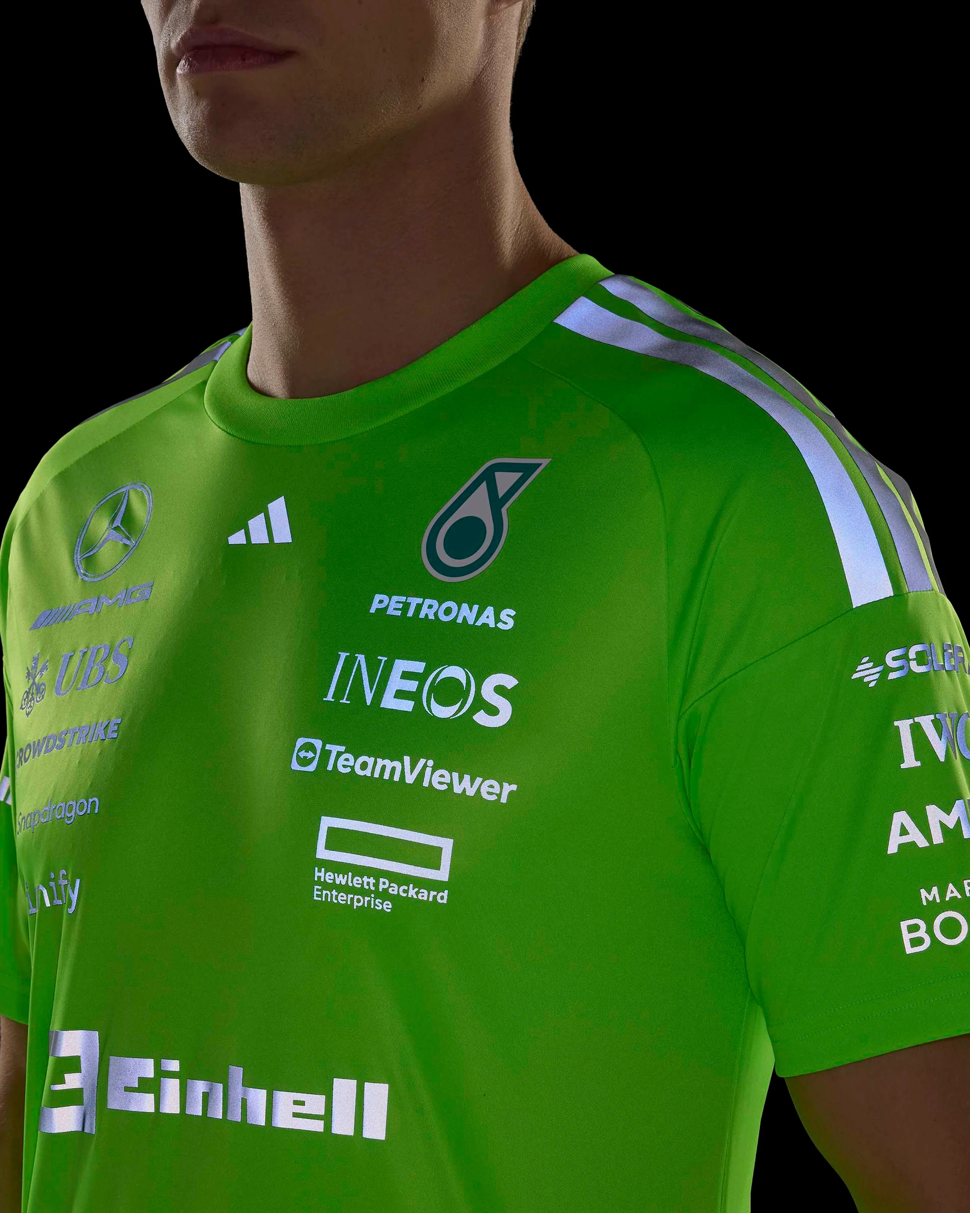 Adidas F1 Mercedes Benz 平治車隊 2026 官方技師T-Shirt KE5560