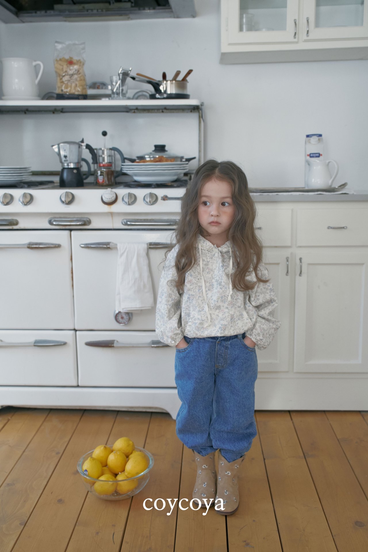🌸預訂 韓國直送🌸🇰🇷COYCOYA兩色蕾絲花邊碎花連帽上衣