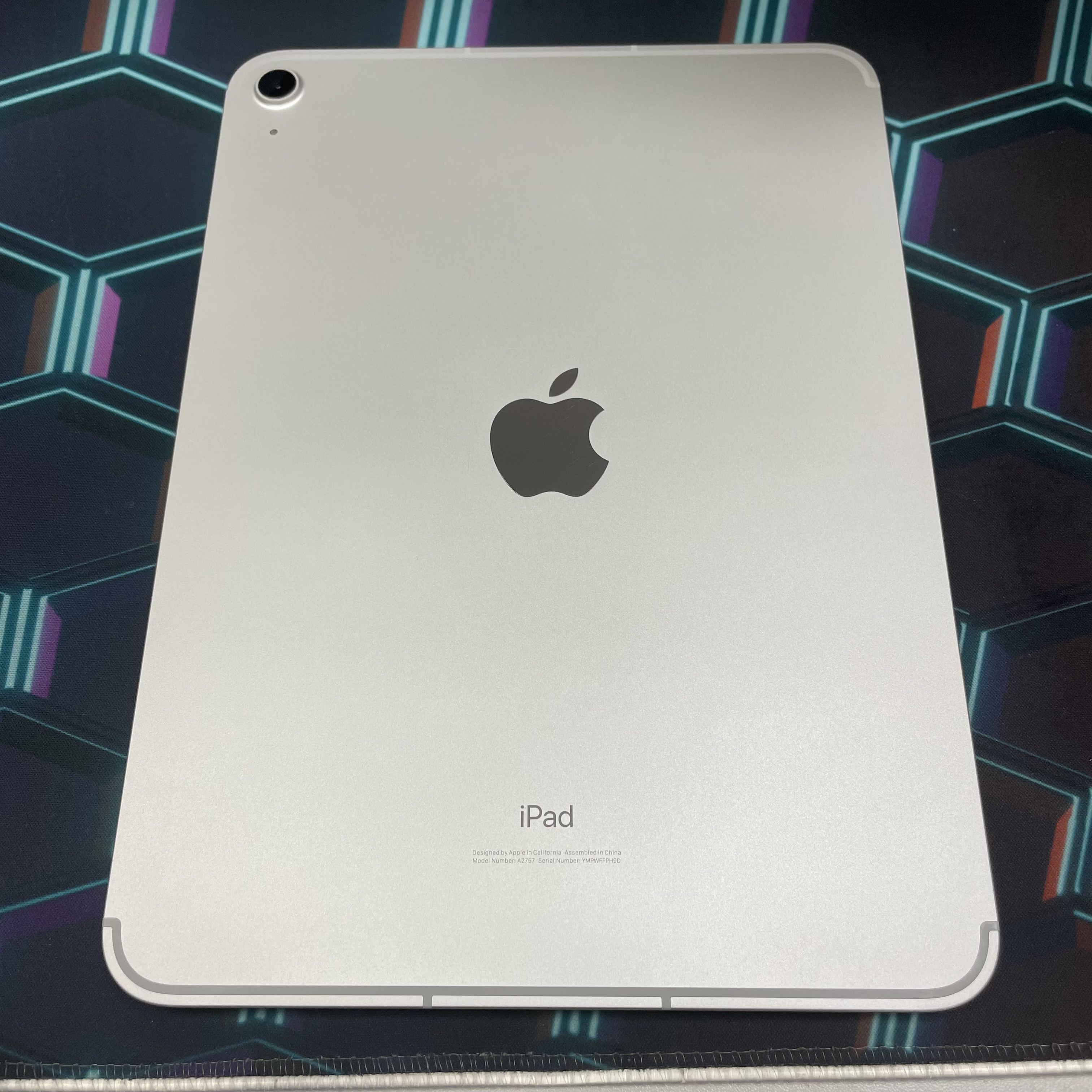 *6379 iPad 10 勁靚機 64GB 插卡版 銀色 sliver