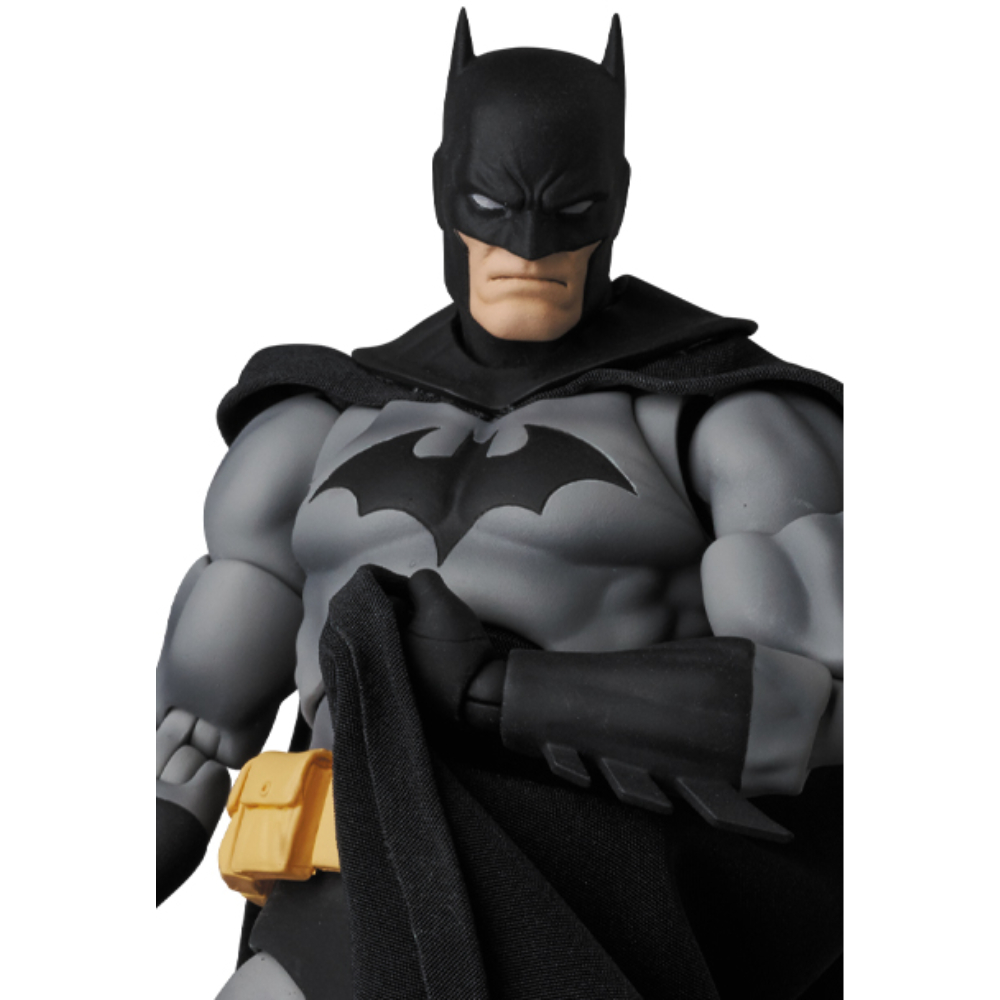 MAFEX Hush Batman Black