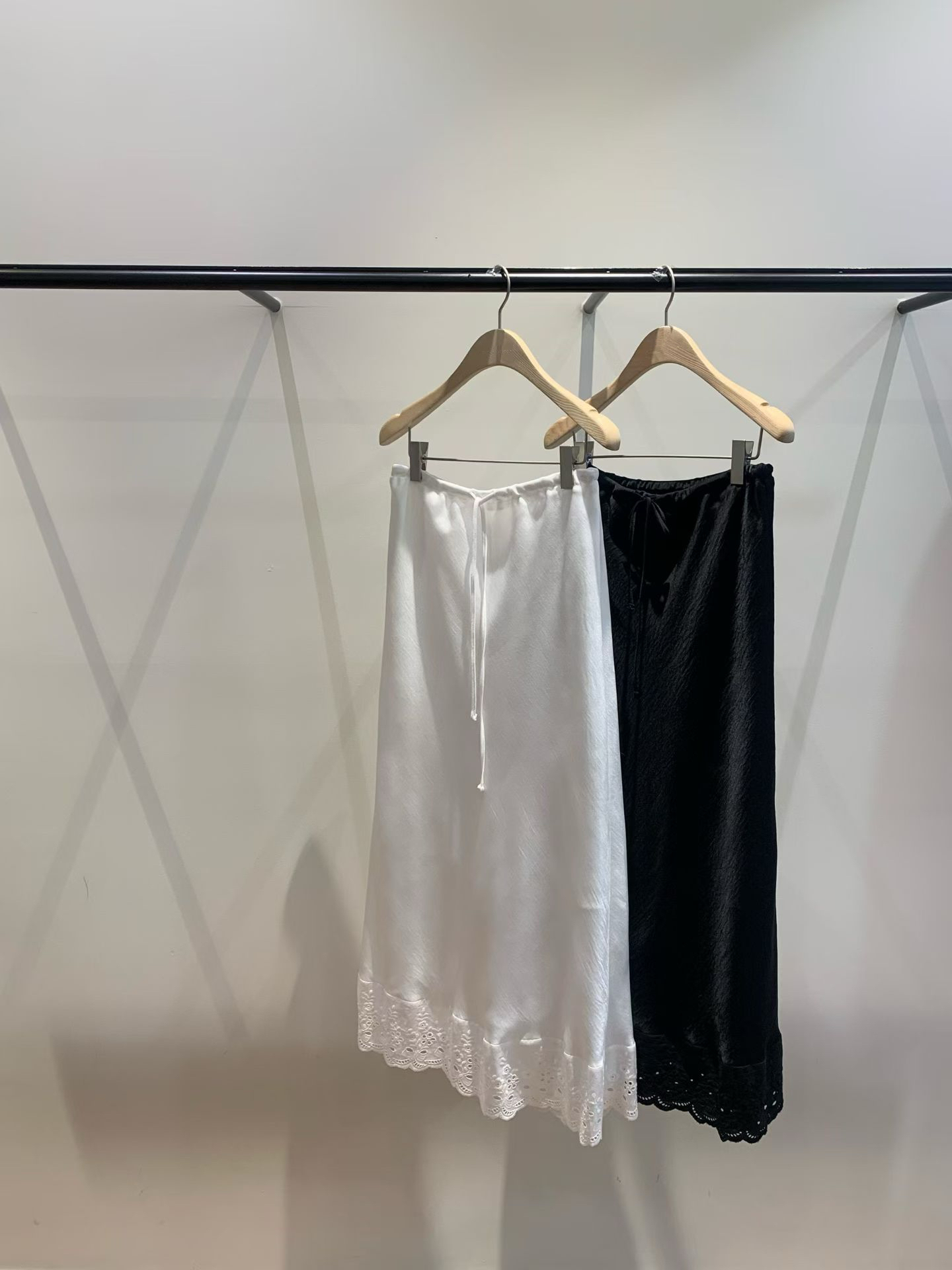 Embossed satin lace long skirt