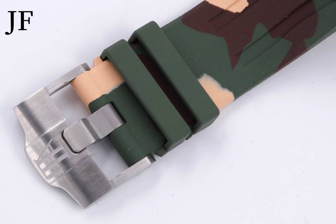 🚀精品 A P26400绿陶＂迷彩＂系列，直径44MM，钢壳绿色陶瓷圈绿色陶瓷按的把的！搭载订制版12H计时3126机芯，特制的顶级＂军绿迷彩＂橡胶带最强版＂26400＂系列【JF出品】💯