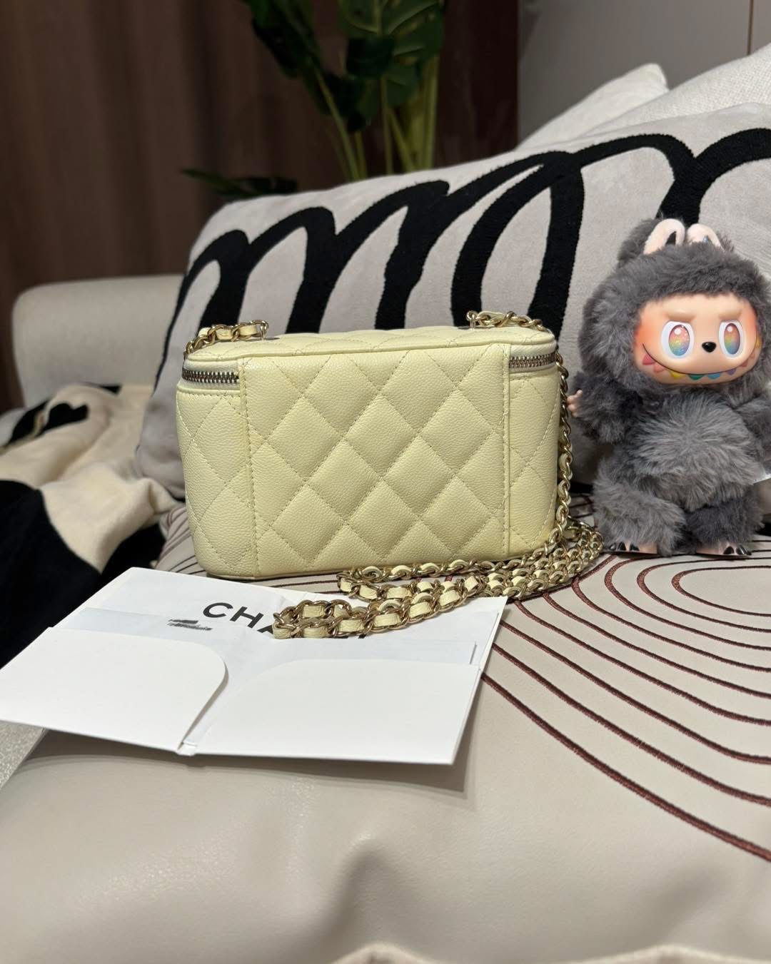 全新 Chanel vanity with chain 荔枝牛皮金鏈 100%Authentic,100%new全新 ✅晶片✅收據✅dust bag✅box