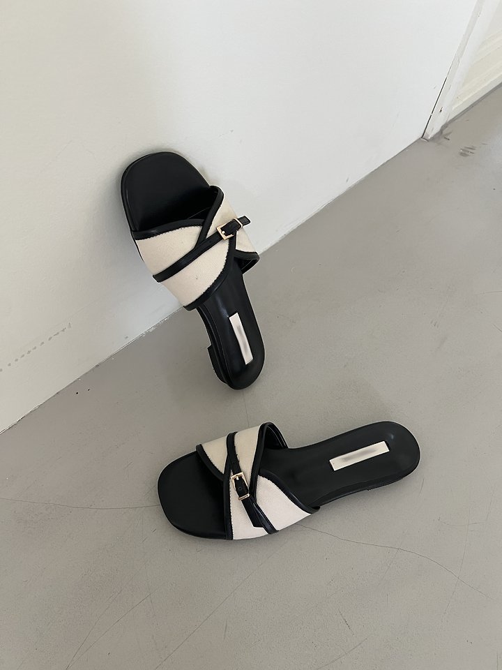 Contrast Canvas Sandals (2 colors)