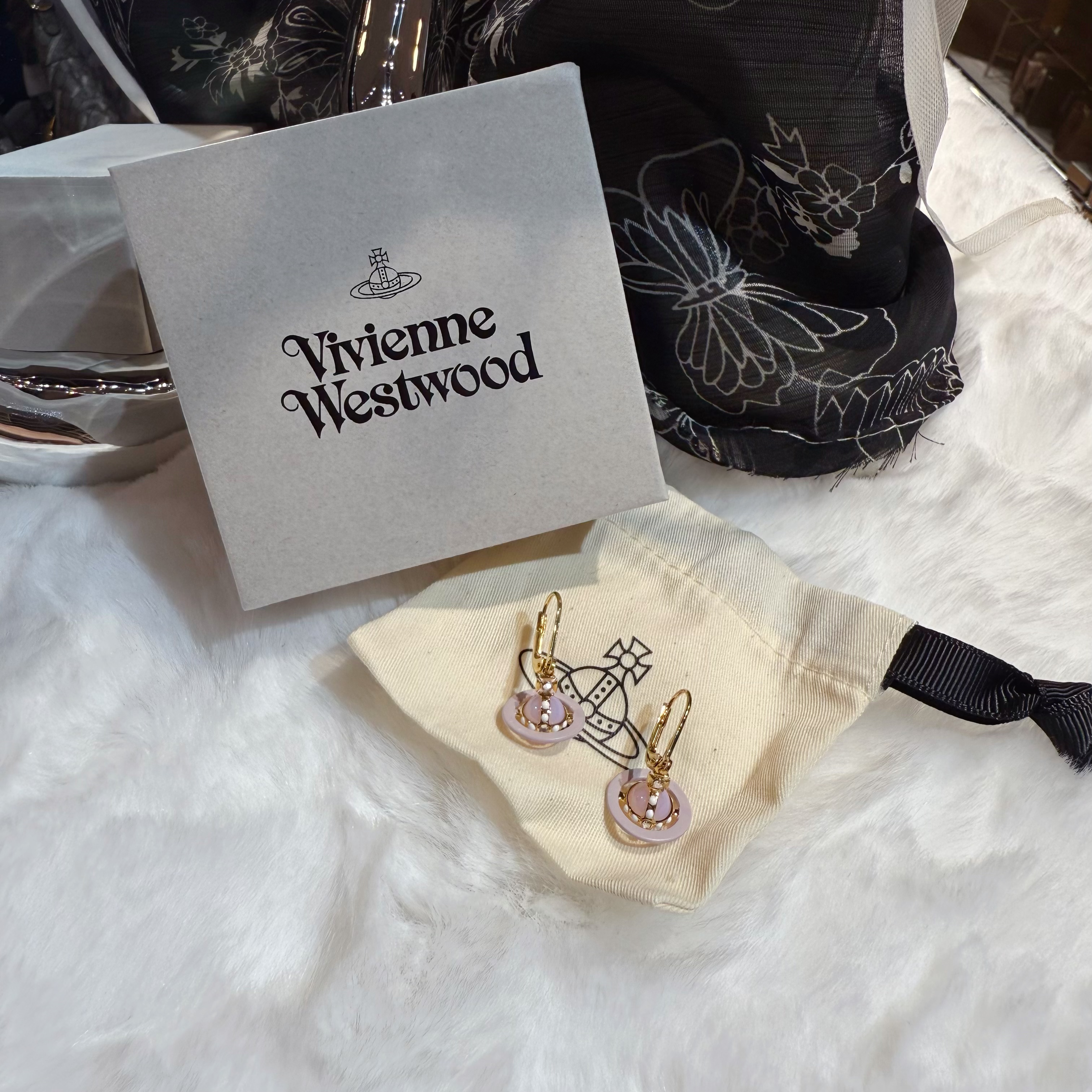 VW petite mini 3d earrings pink