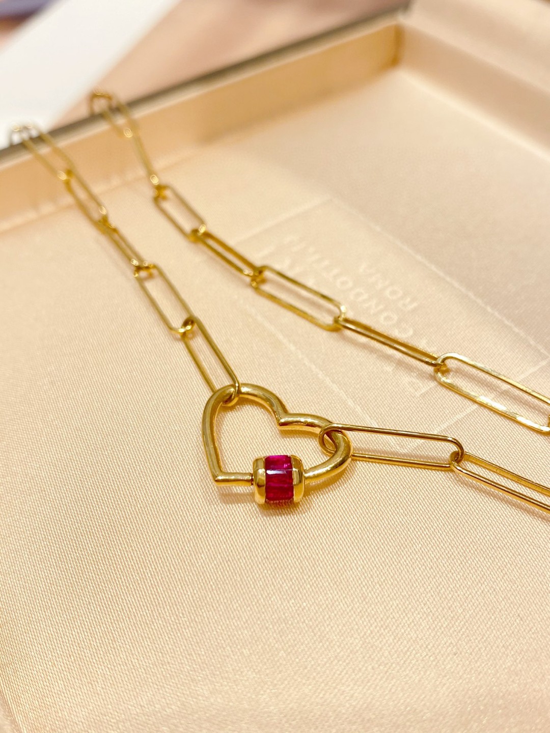 18K 紅寶石金鏈