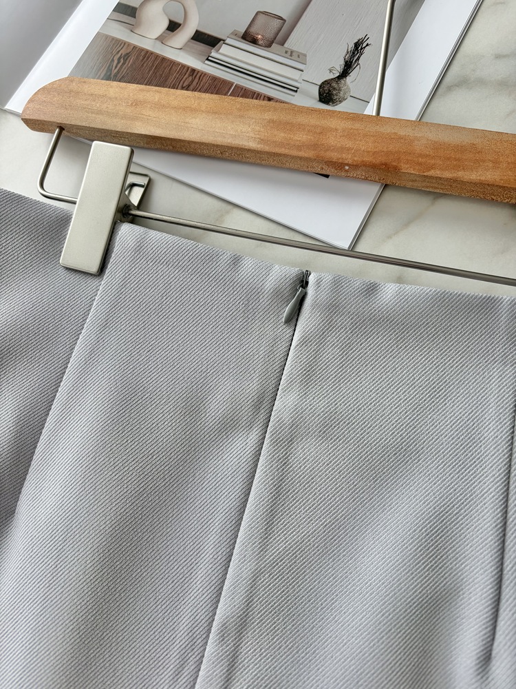 Leonie Tailored Midi Skirt (Misty Blue)