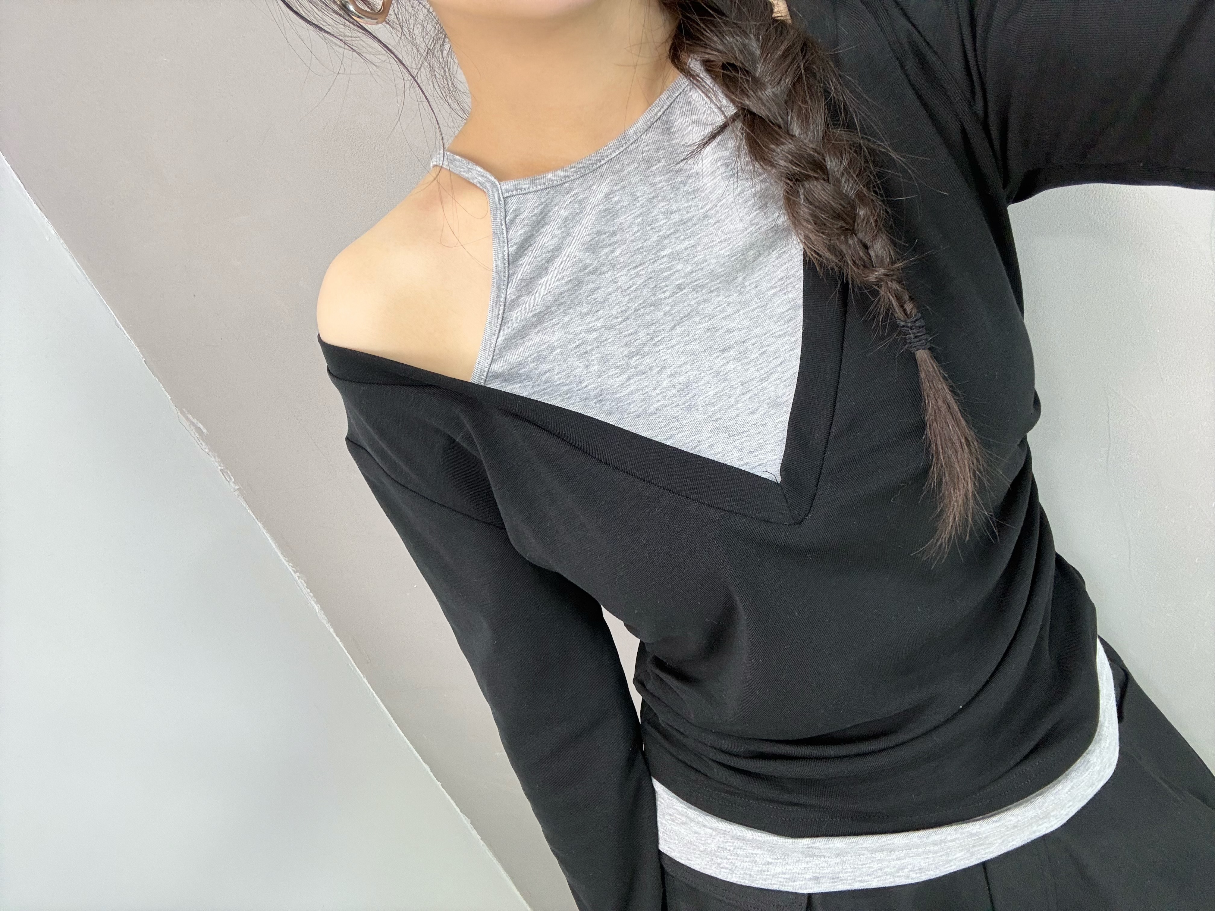 B04 拼色假兩件鎖骨Tee