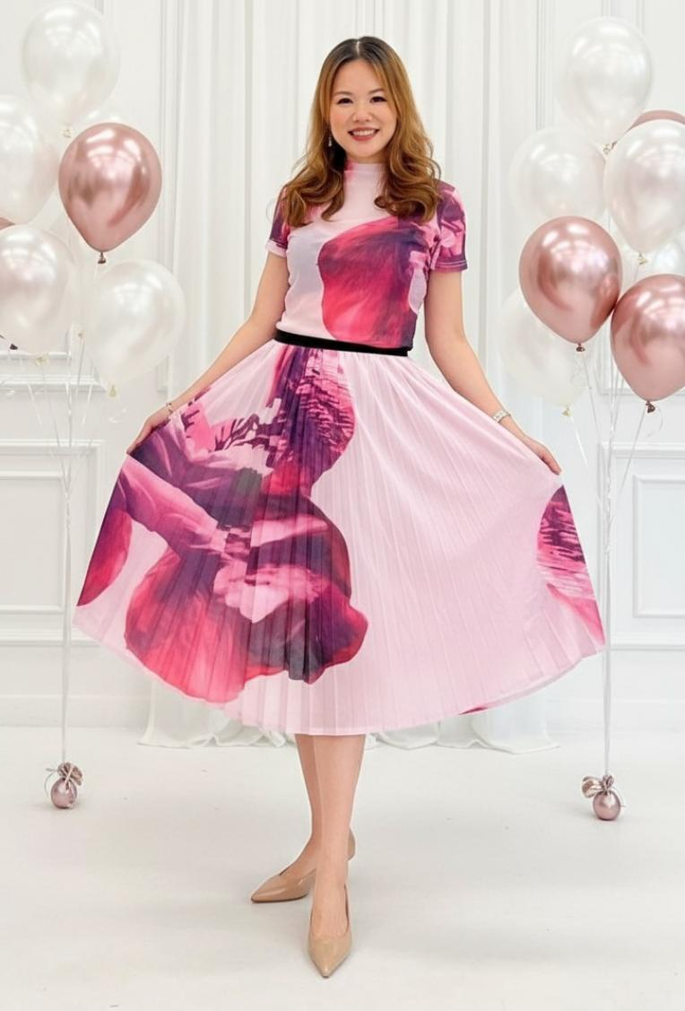 Artistic Prints Pleated Set