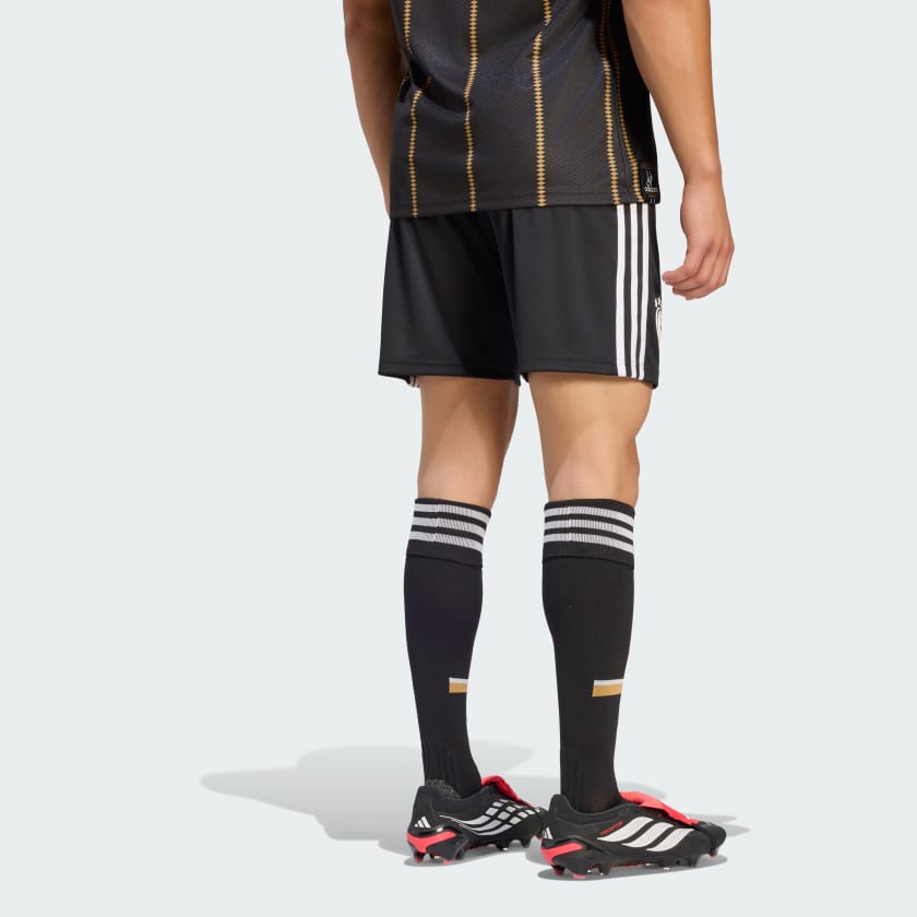 黑金告別！⚫🟥🟨 Adidas Germany 德國 2026 三客球迷版球褲 KS5267