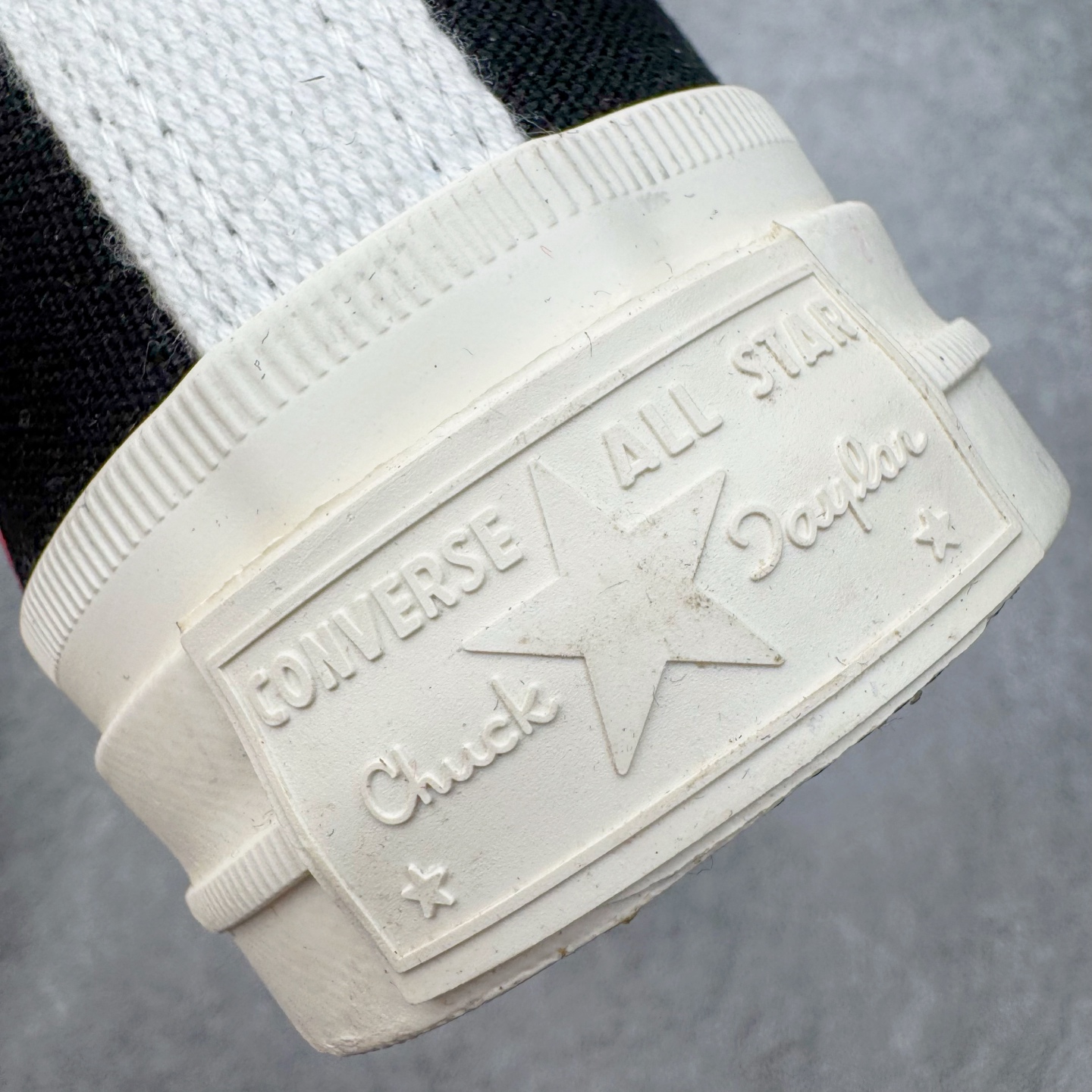 Comme des Garçons Play x Converse Chuck 70