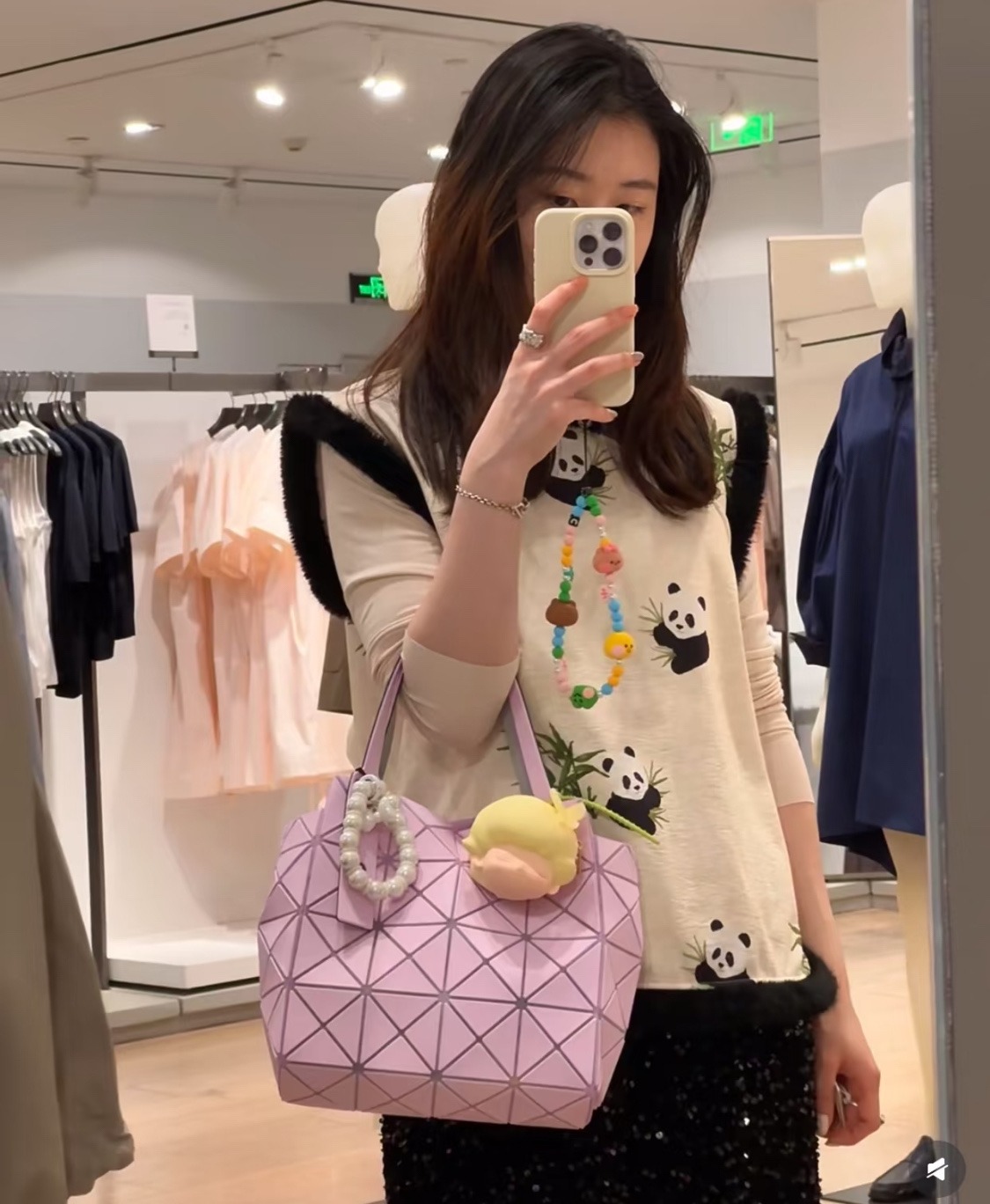 0413 BAO BAO ISSEY MIYAKE CARAT 鑽石手袋 5月底