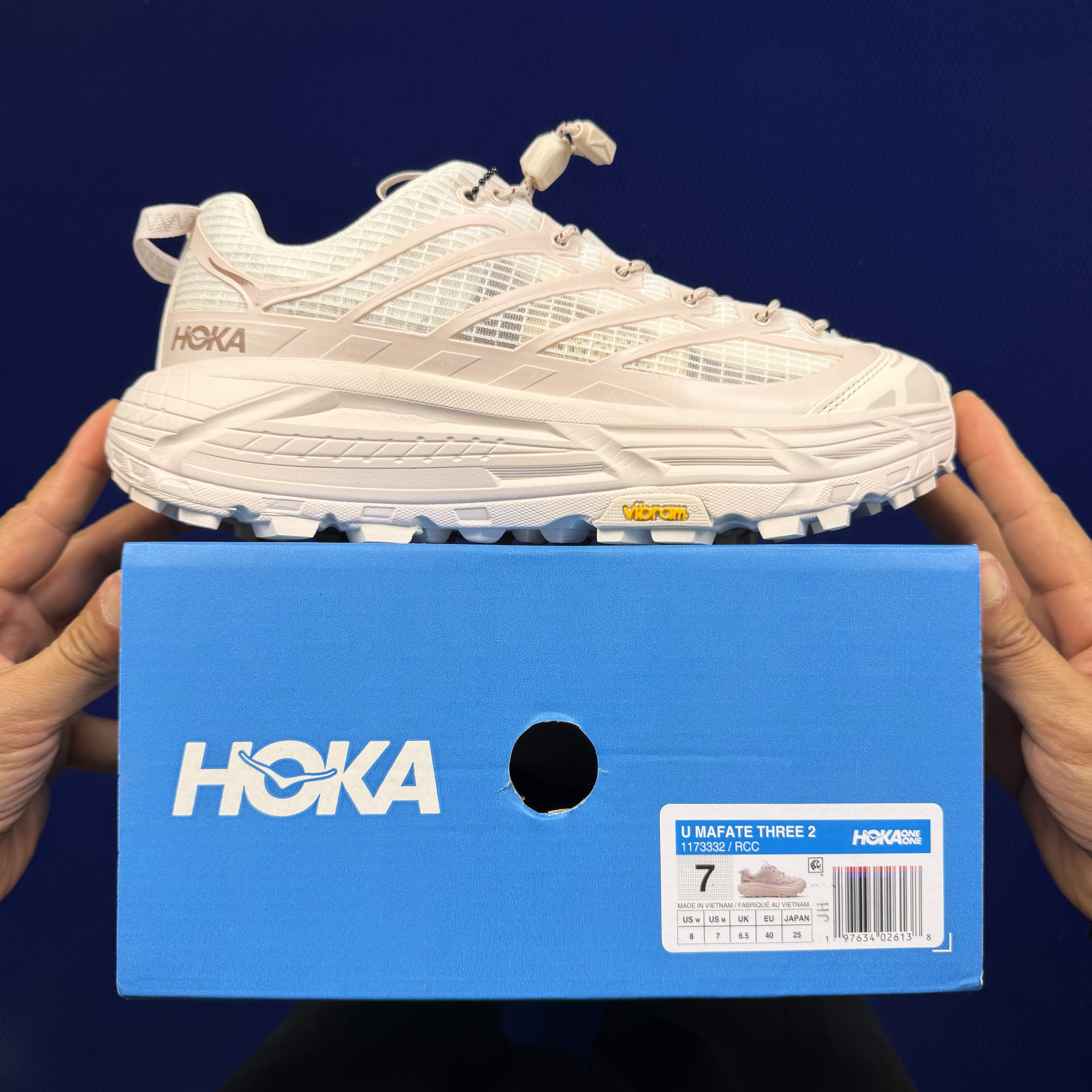 Hoka One One Mafate Three 2 