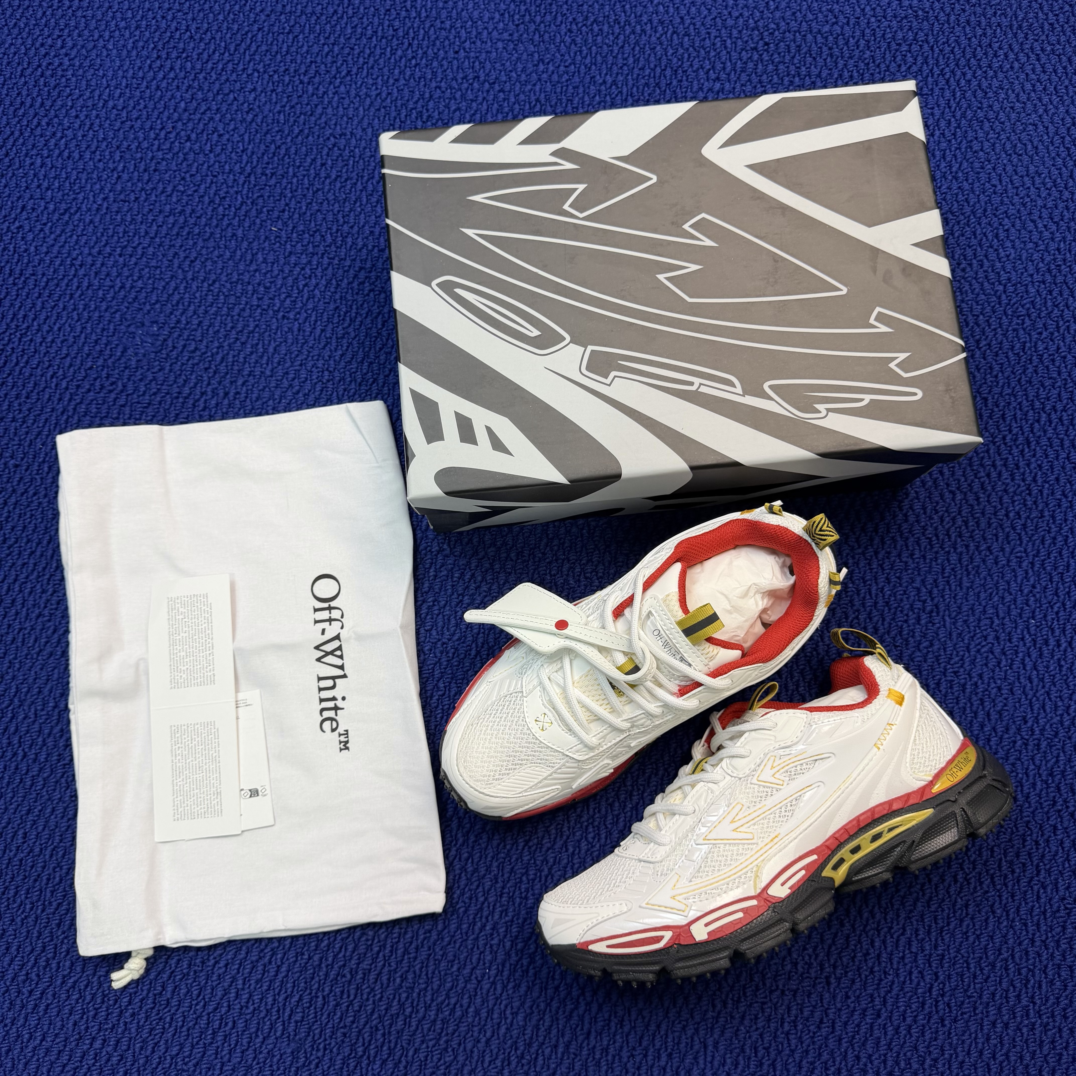 Off-White Be Right Back