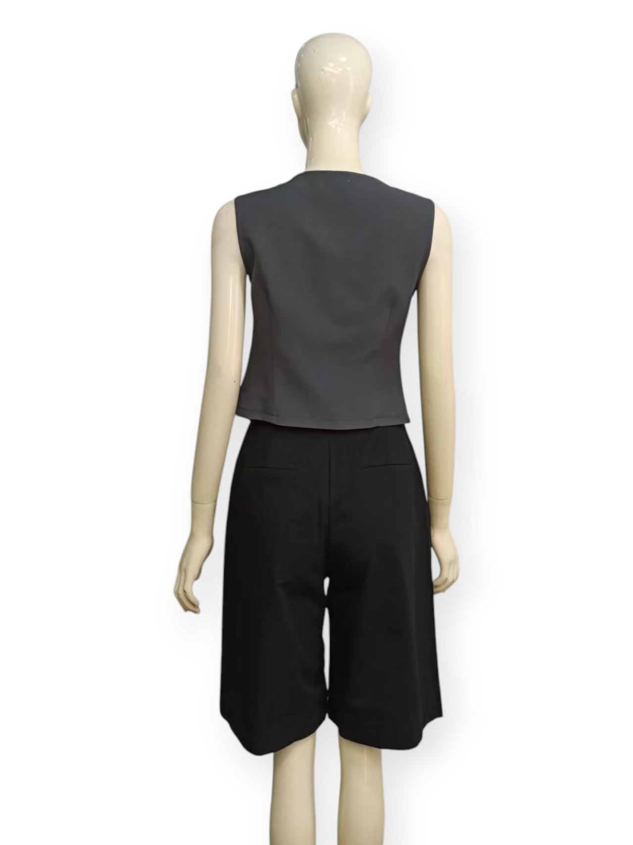 Asymmetrical Vest M240