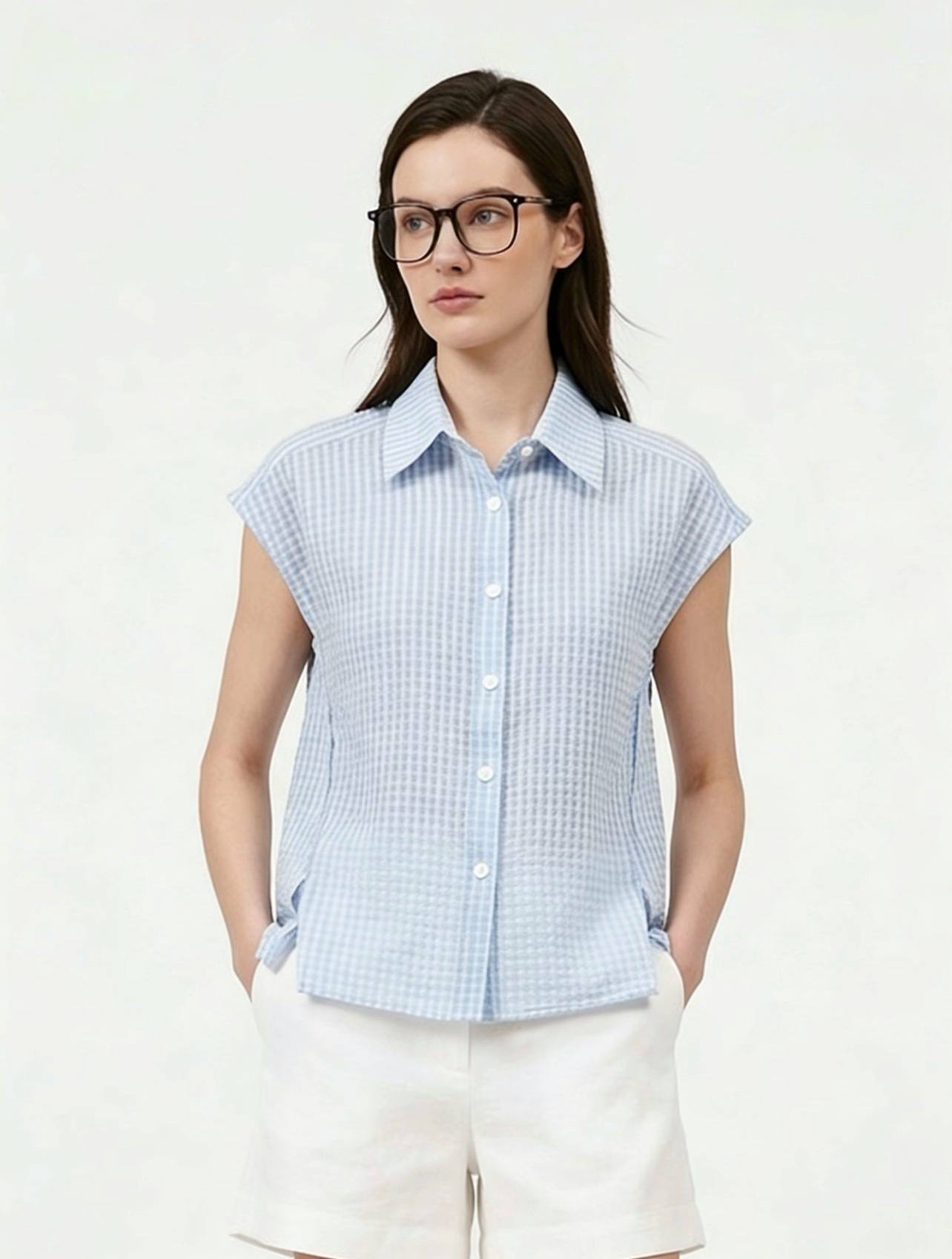 W33162 - Split Textured Top