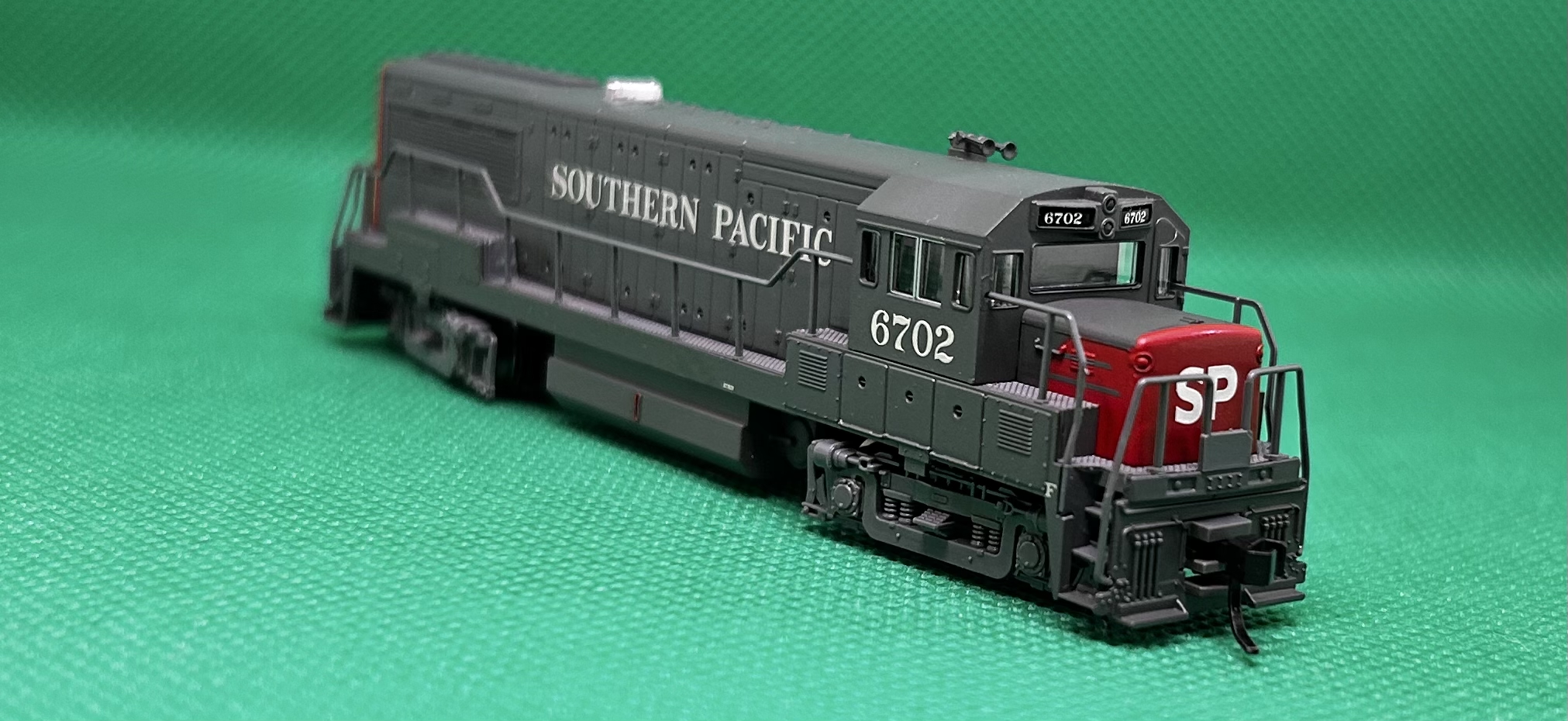 Atlas N' USA diesellok U25B PH.2A Southern Pacific #6702 NEW IN THE BOX