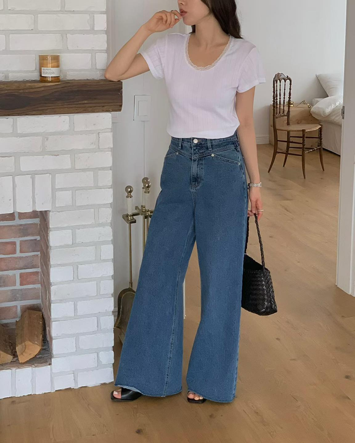 lace邊㘣領打底top