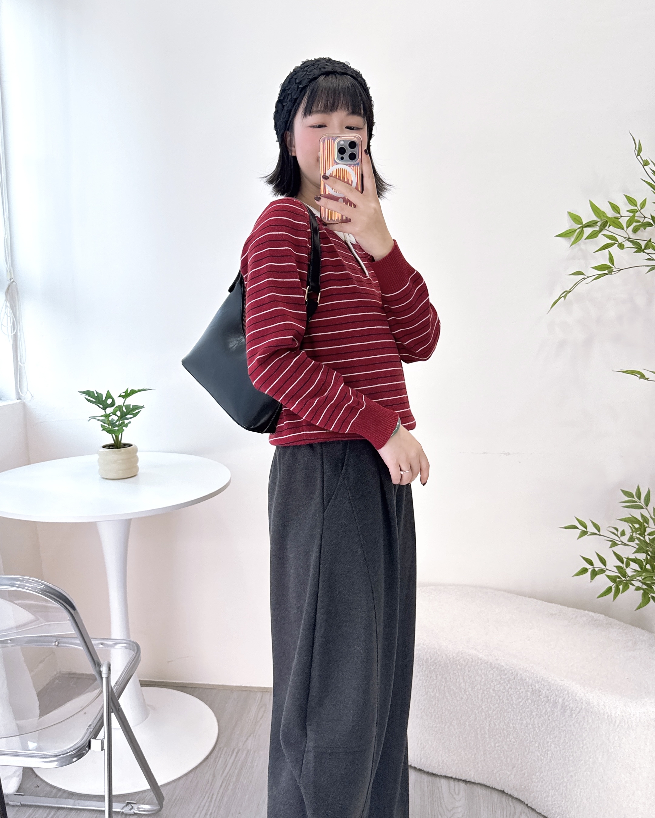 橫間鈕扣薄針織上衣 2色