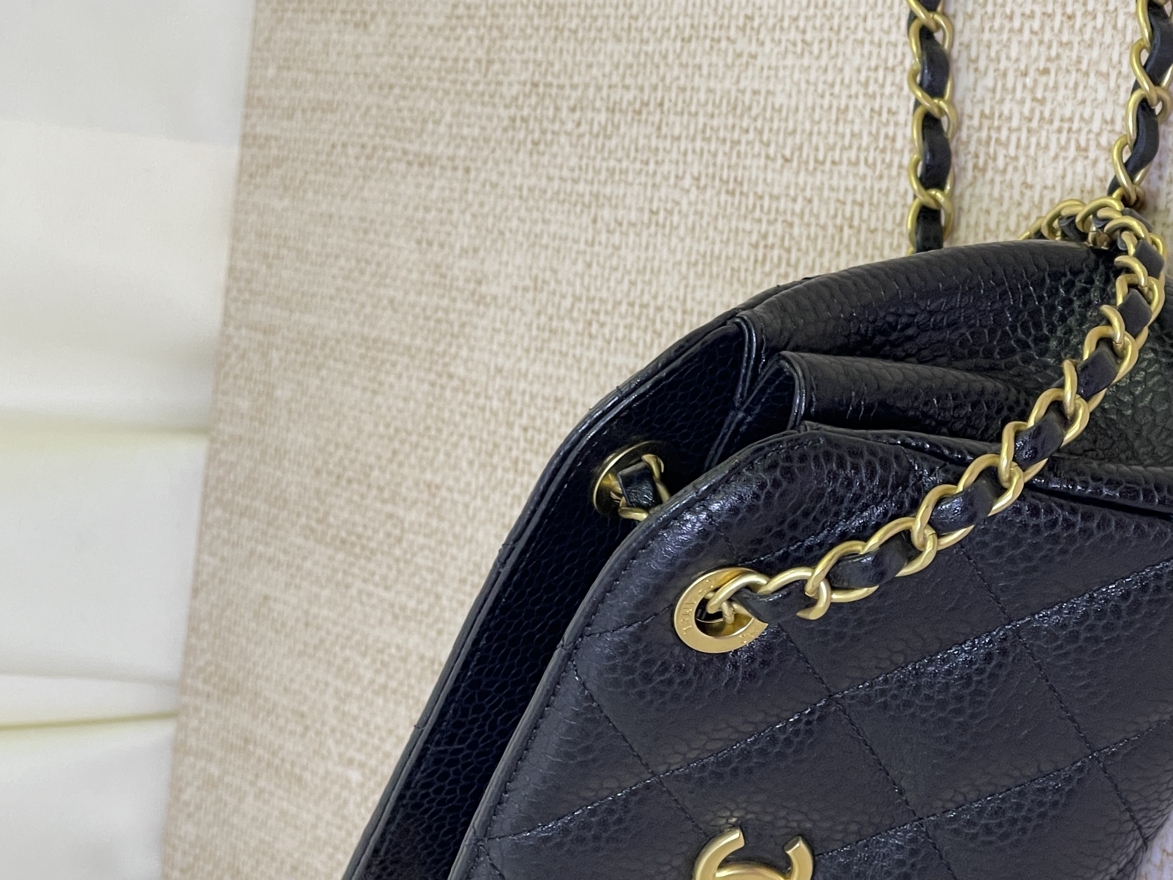 Pre owned Chanel 24K clutch with chain caviar / Product Code: 26031102