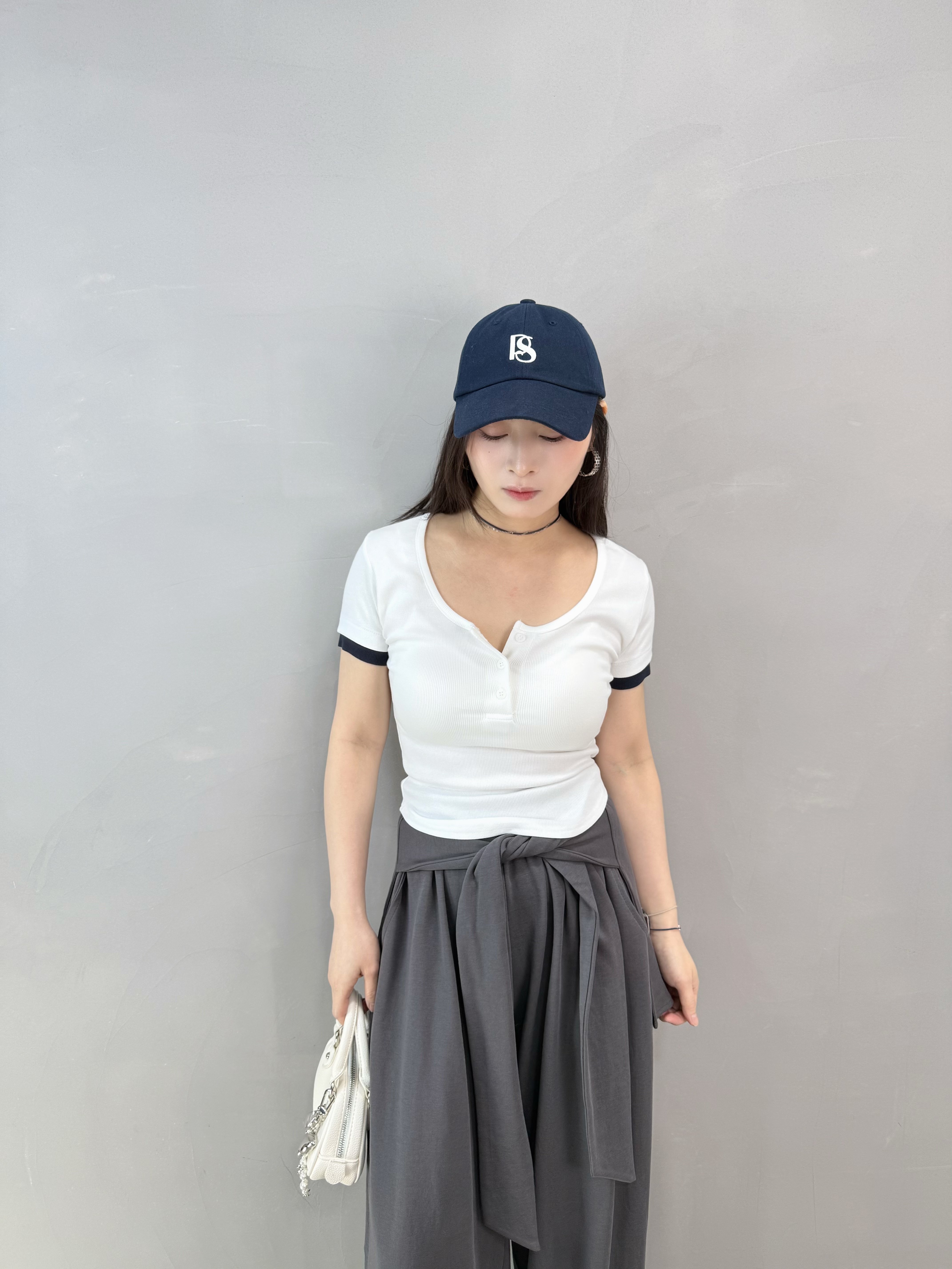 H74 扣鈕撞色袖邊Tee