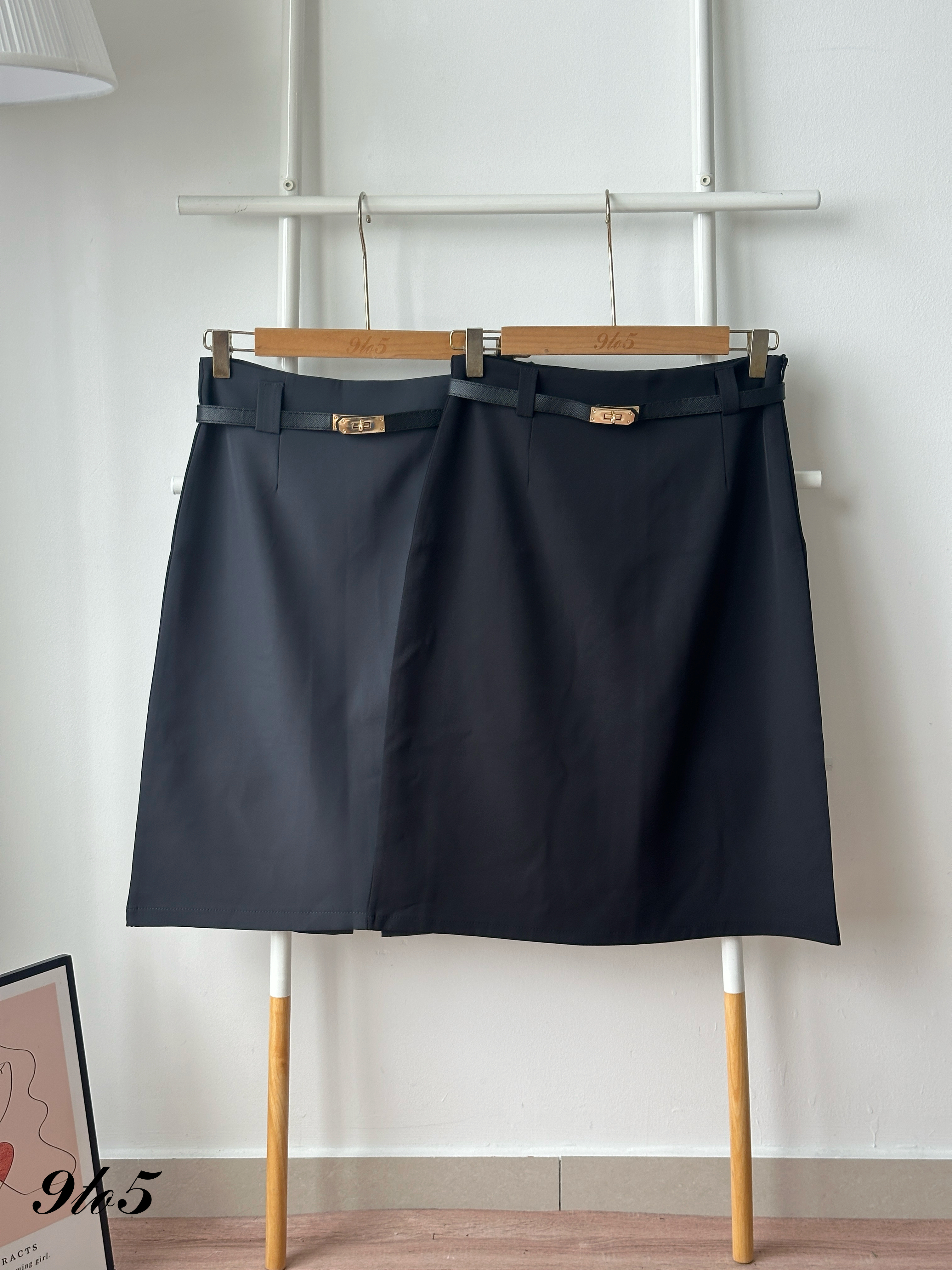 S2003 A Line Midi Skirt - Black & Grey