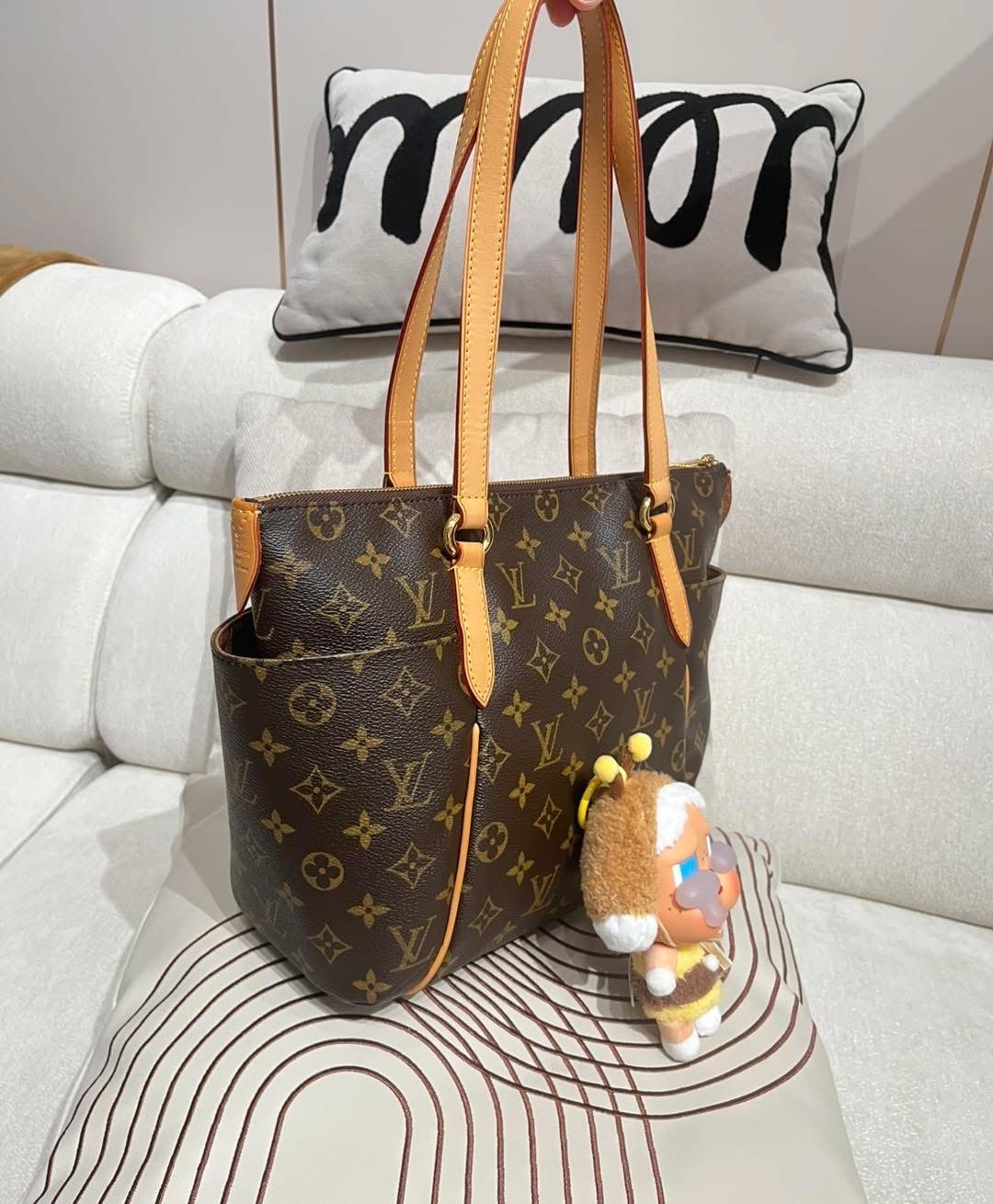 Lv totally pm tote bag 100%Authentic,98%new ✅dust bag