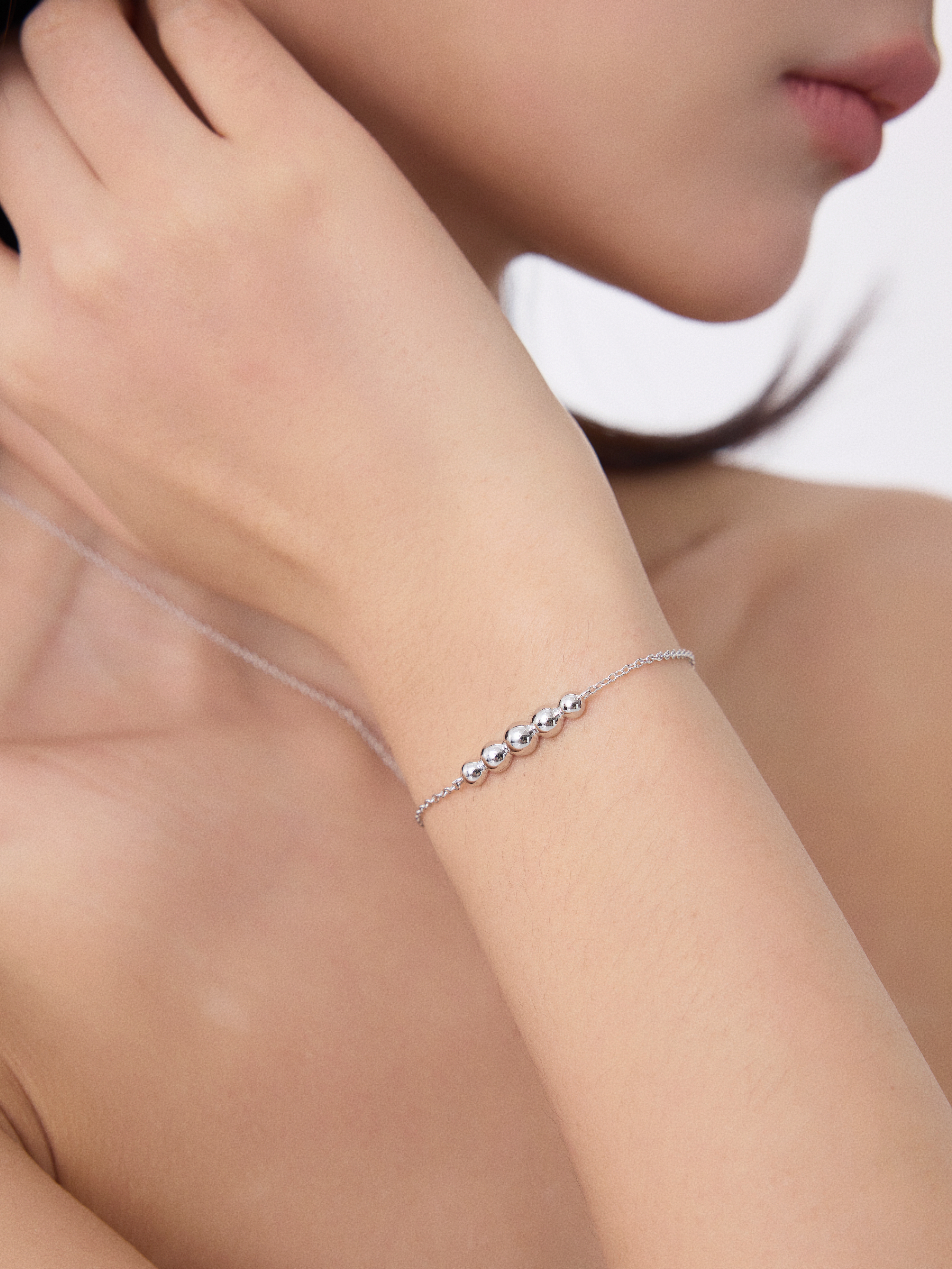 Silver Bead Strand Bracelet 