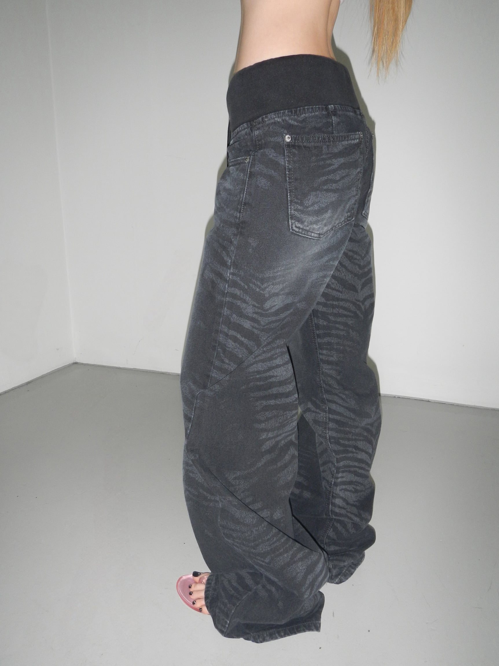 Zebra-Wash Wide Leg Denim Pants