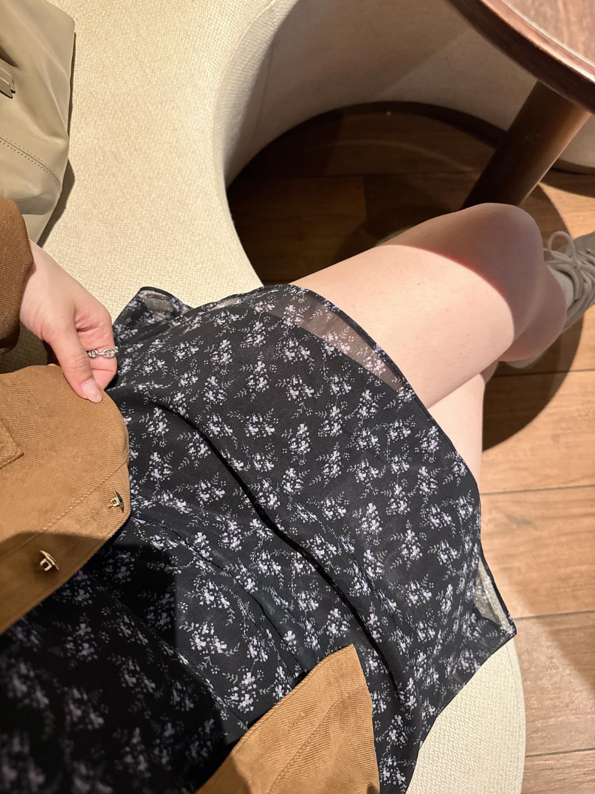 【氣質款式】喱士邊碎花吊帶連身裙