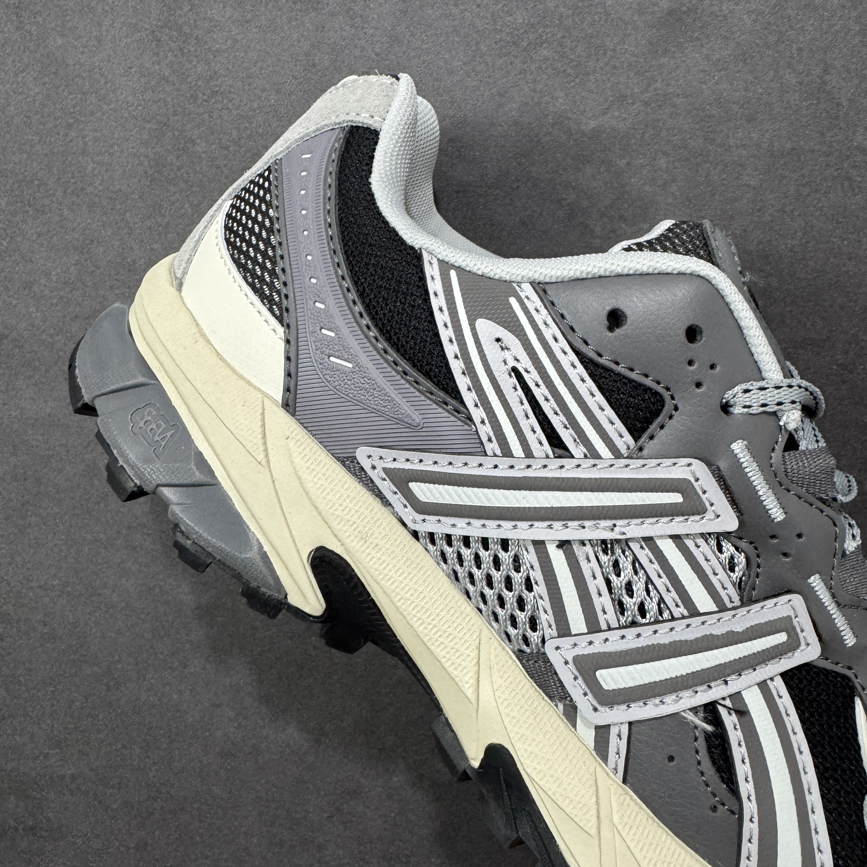 Asics Gel-Sonoma TR62 1203A734-003