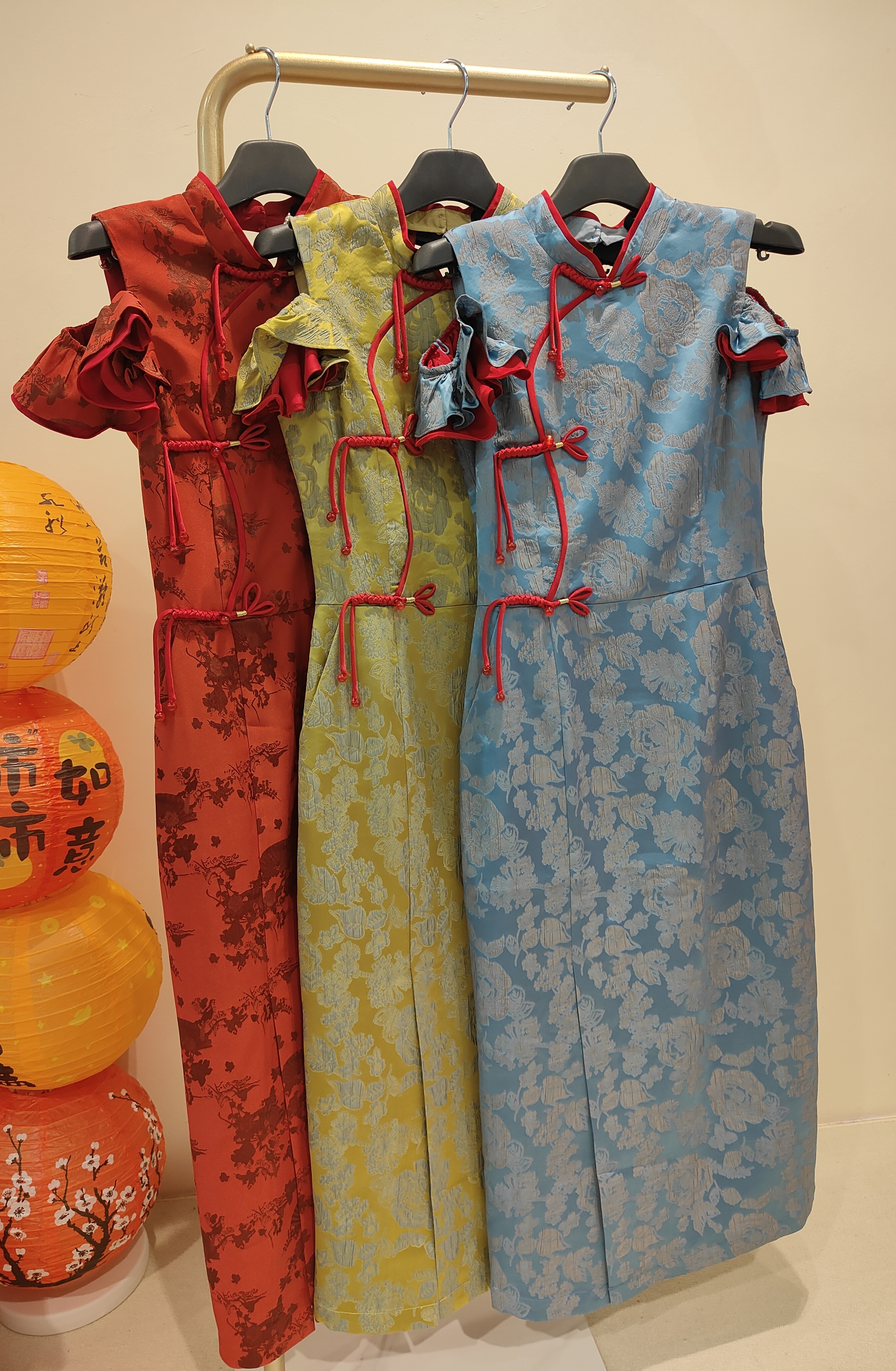 独家荷叶袖子旗袍  2131