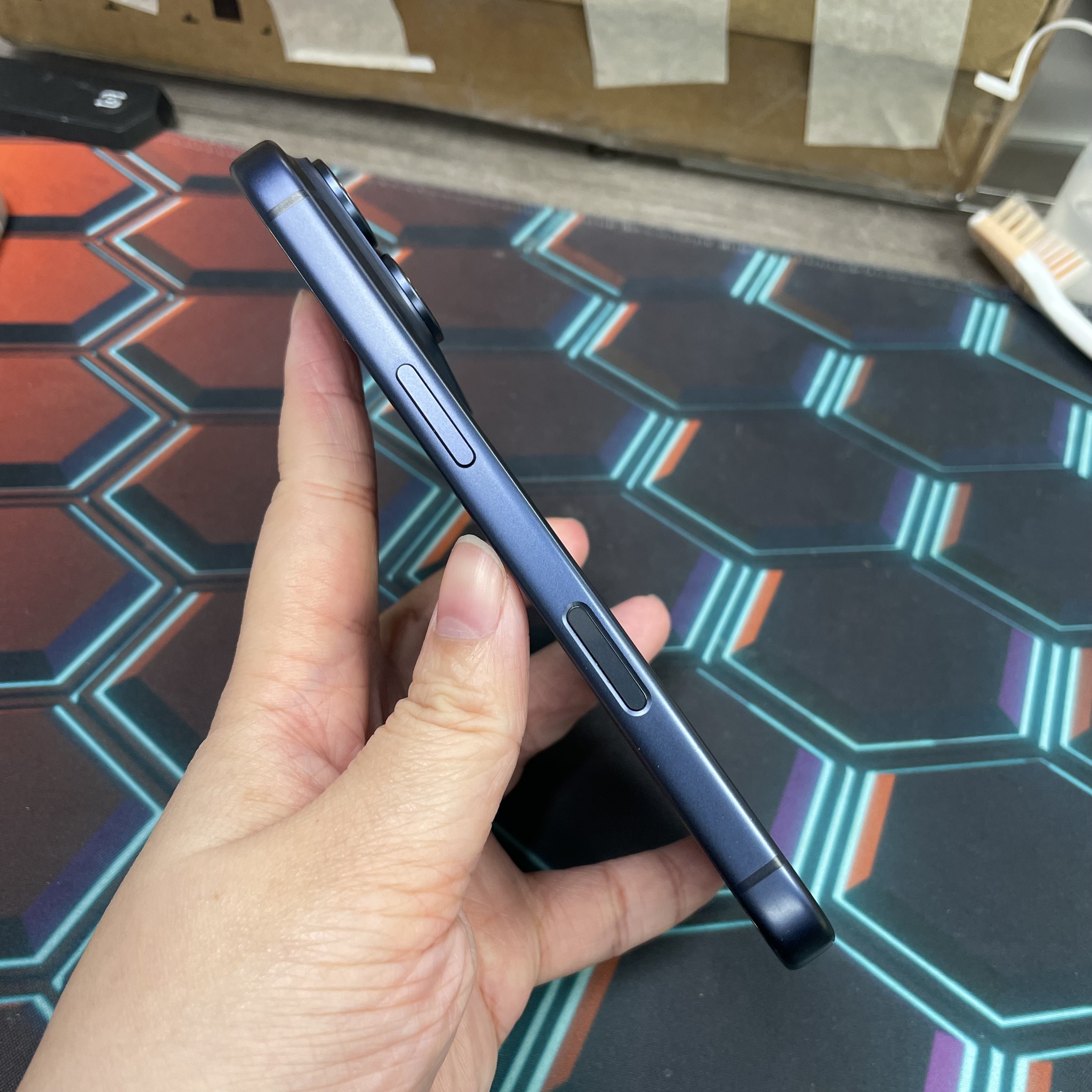 *8367 17 pro 完美機 256GB 電100 藍色 blue