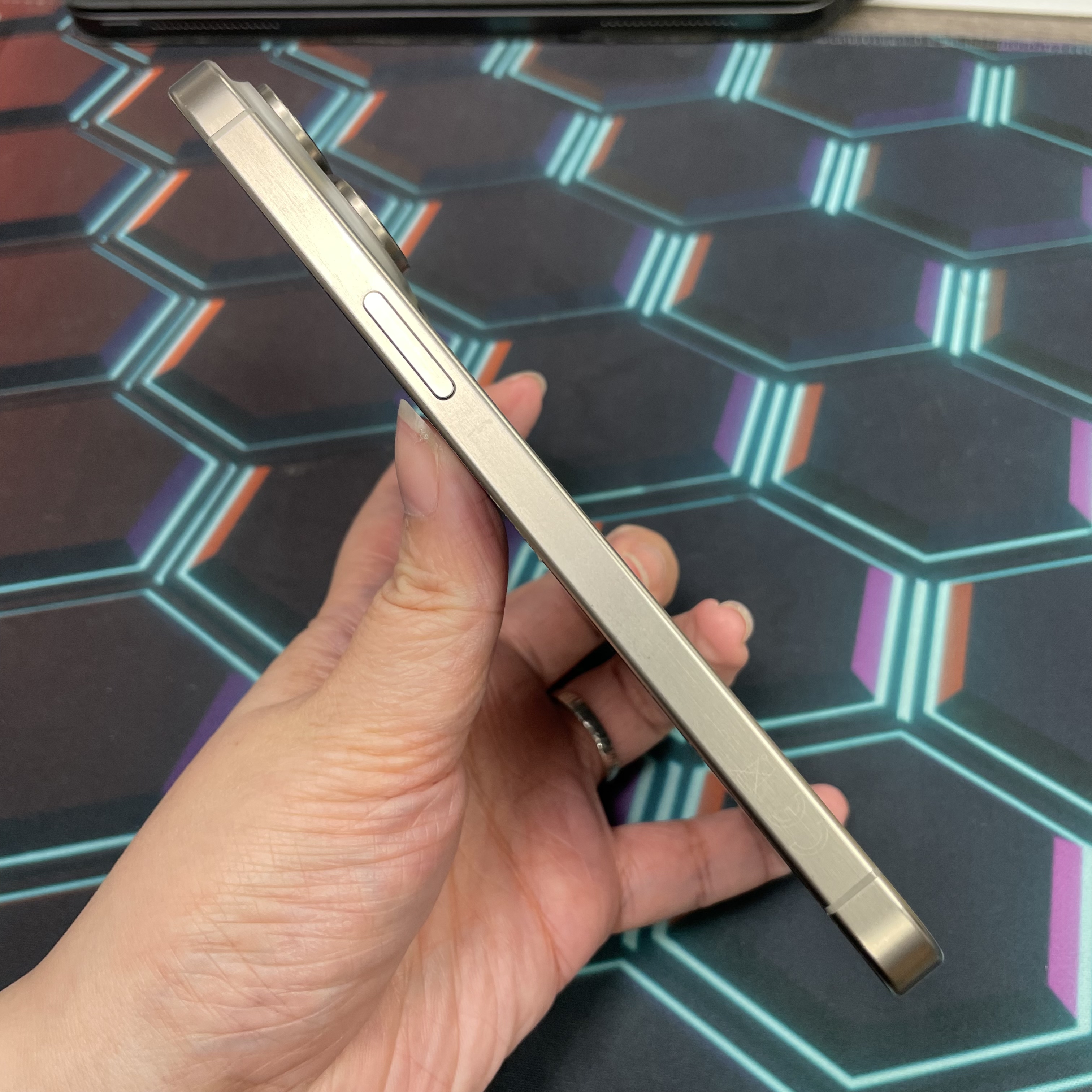 *8132 15 pro max 勁靚機 256GB 電86 原色 gray