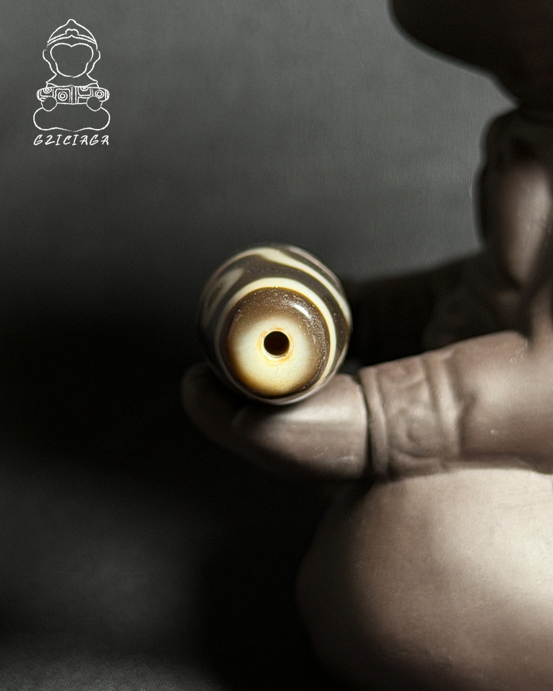 西藏至純兩眼四貴人天珠