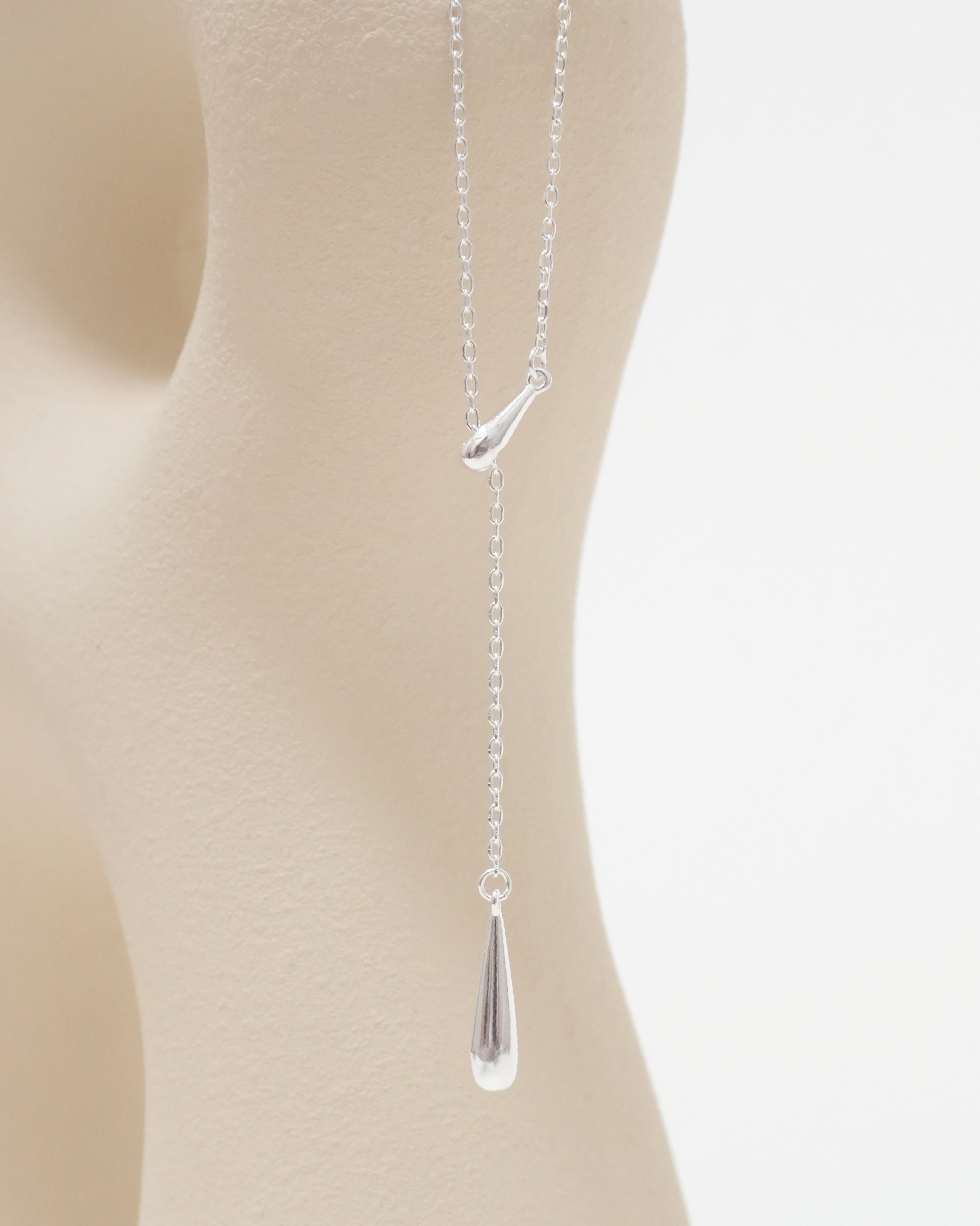 Flowing Teardrop Necklace