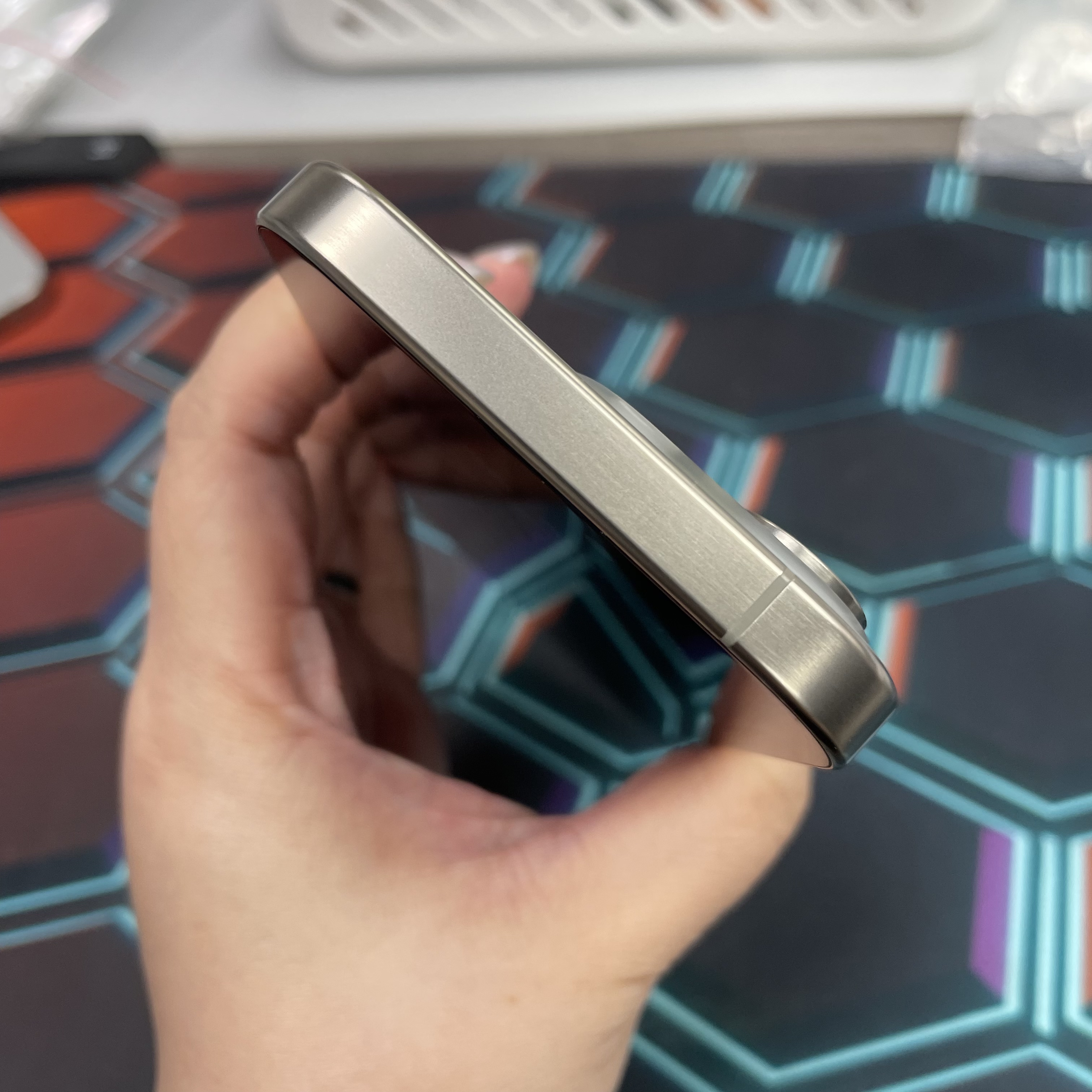 *7677 15 Pro 完美機 256GB 電85 原色 gray