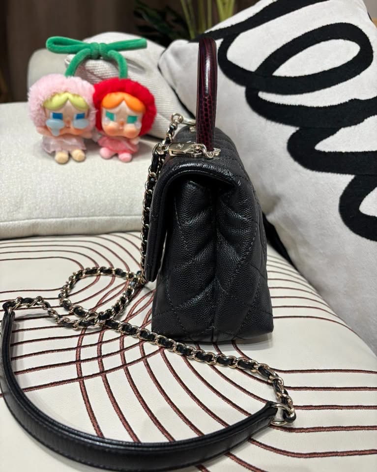 Chanel coco handle mini 黑色荔枝牛皮金鏈 100%Authentic, 98%New  ✅收據✅31卡 ✅dust bag✅box
